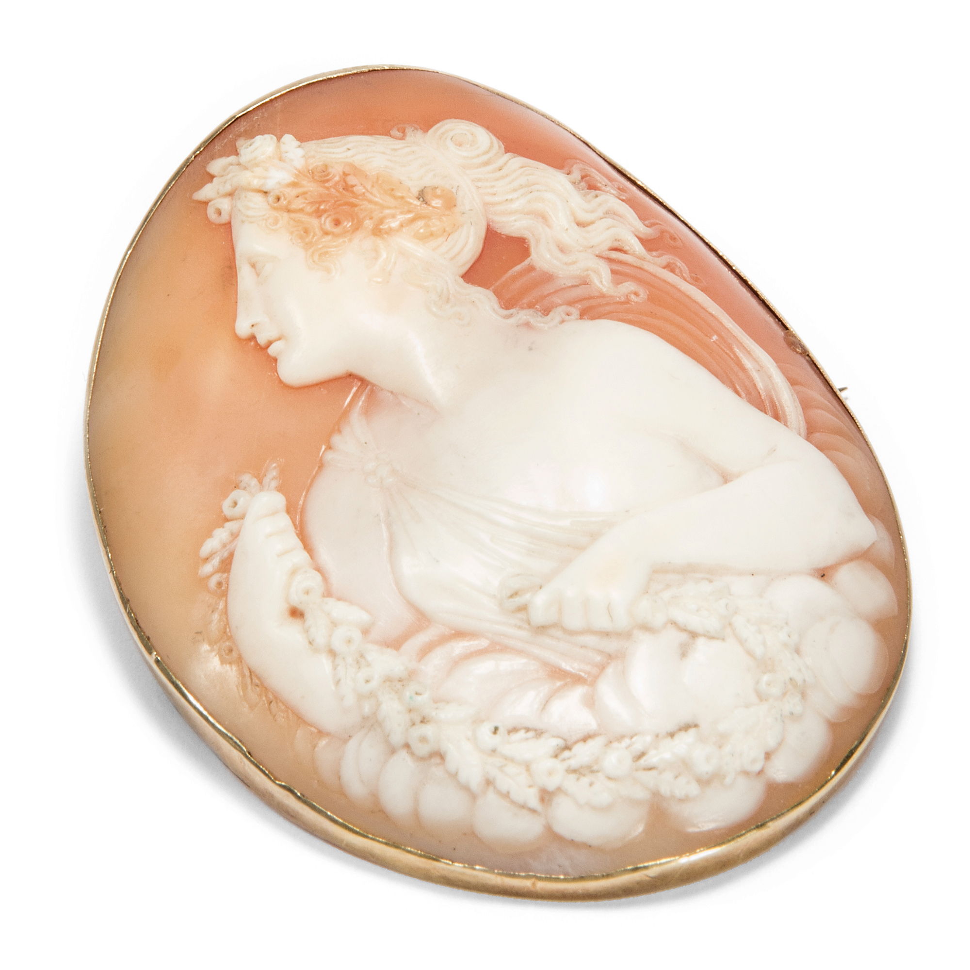 Large cameo of Flora as brooch in gold, Naples ca. 1880