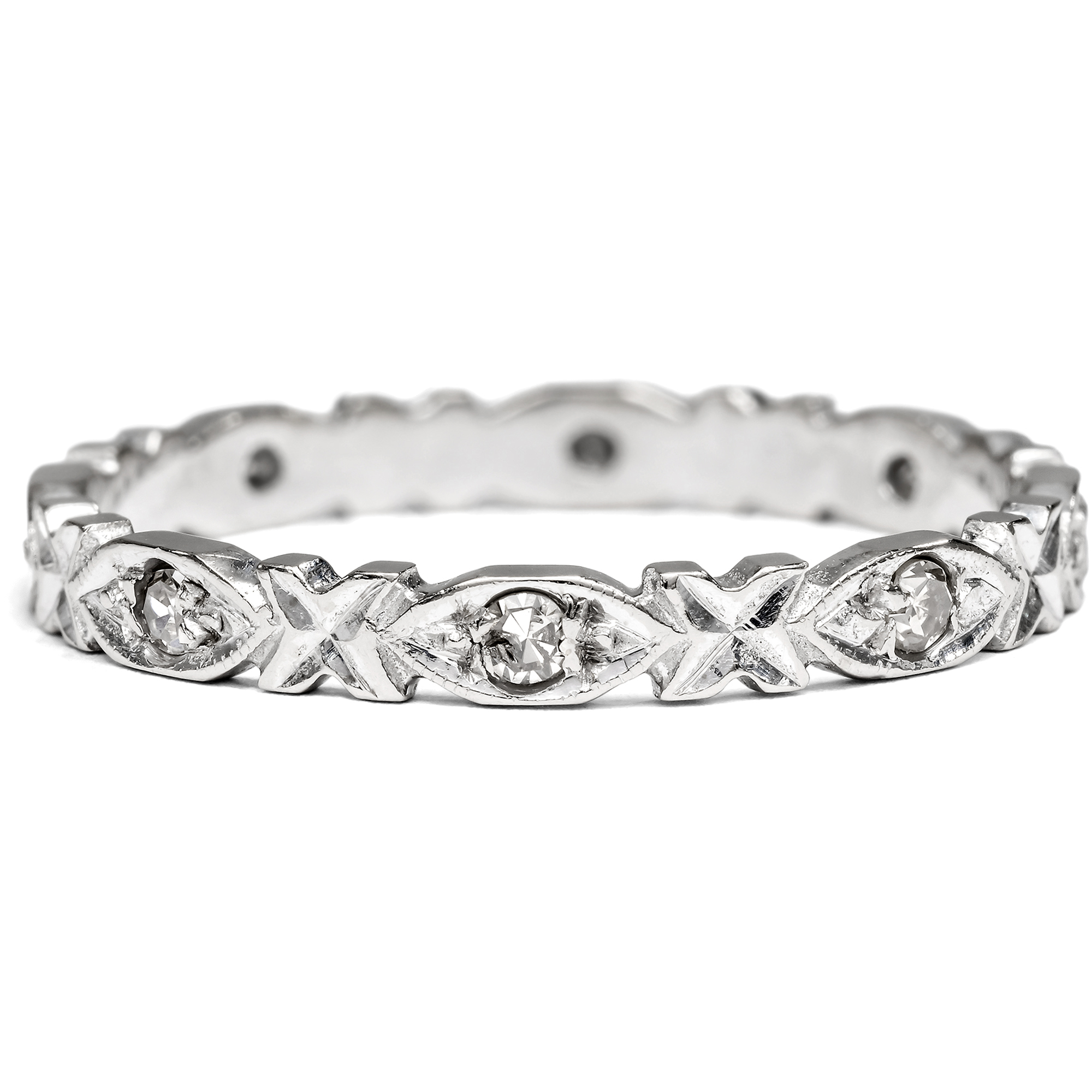 Delicate White Gold Memory Ring with Diamonds, Size 57, c. 1930 Delicate White Gold Memory Ring with Diamonds, Size 57, c. 1930