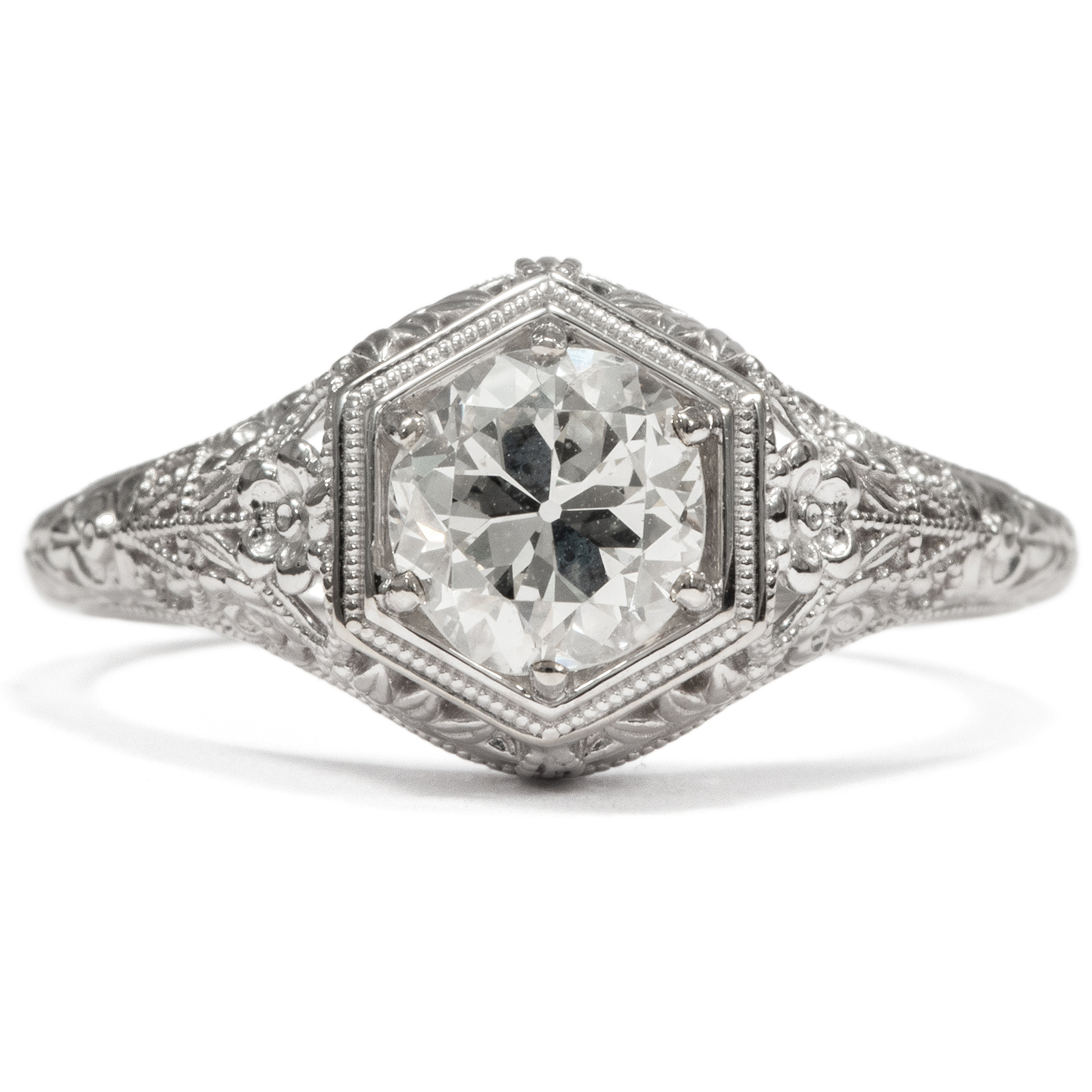 Elegant unworn ring with antique 0.91 ct old European cut solitaire, around 1900/2020 USA Chicago