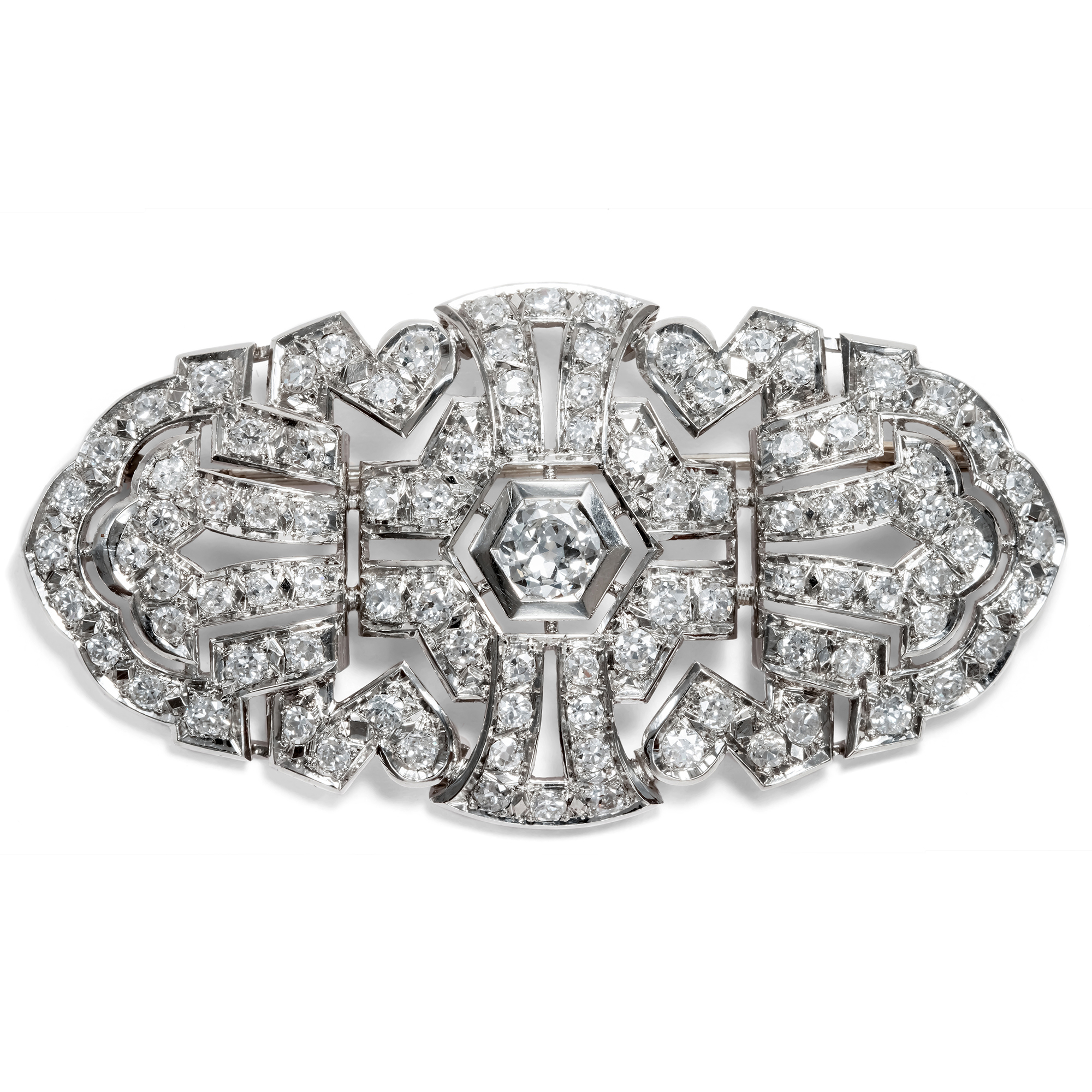 Precious diamond brooch of the Art Déco in platinum, France around 1930