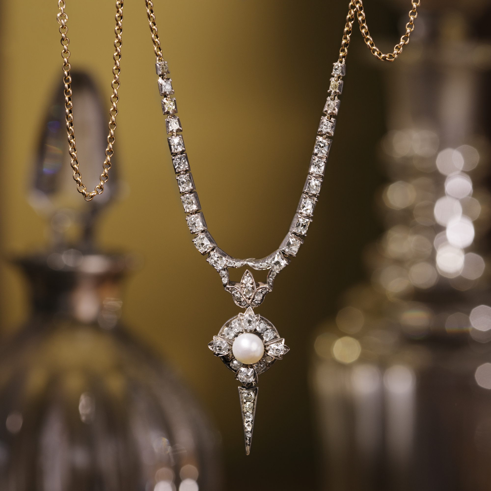 Victorian Necklace With Pearl & 3.34 ct Diamonds, ca. 1870