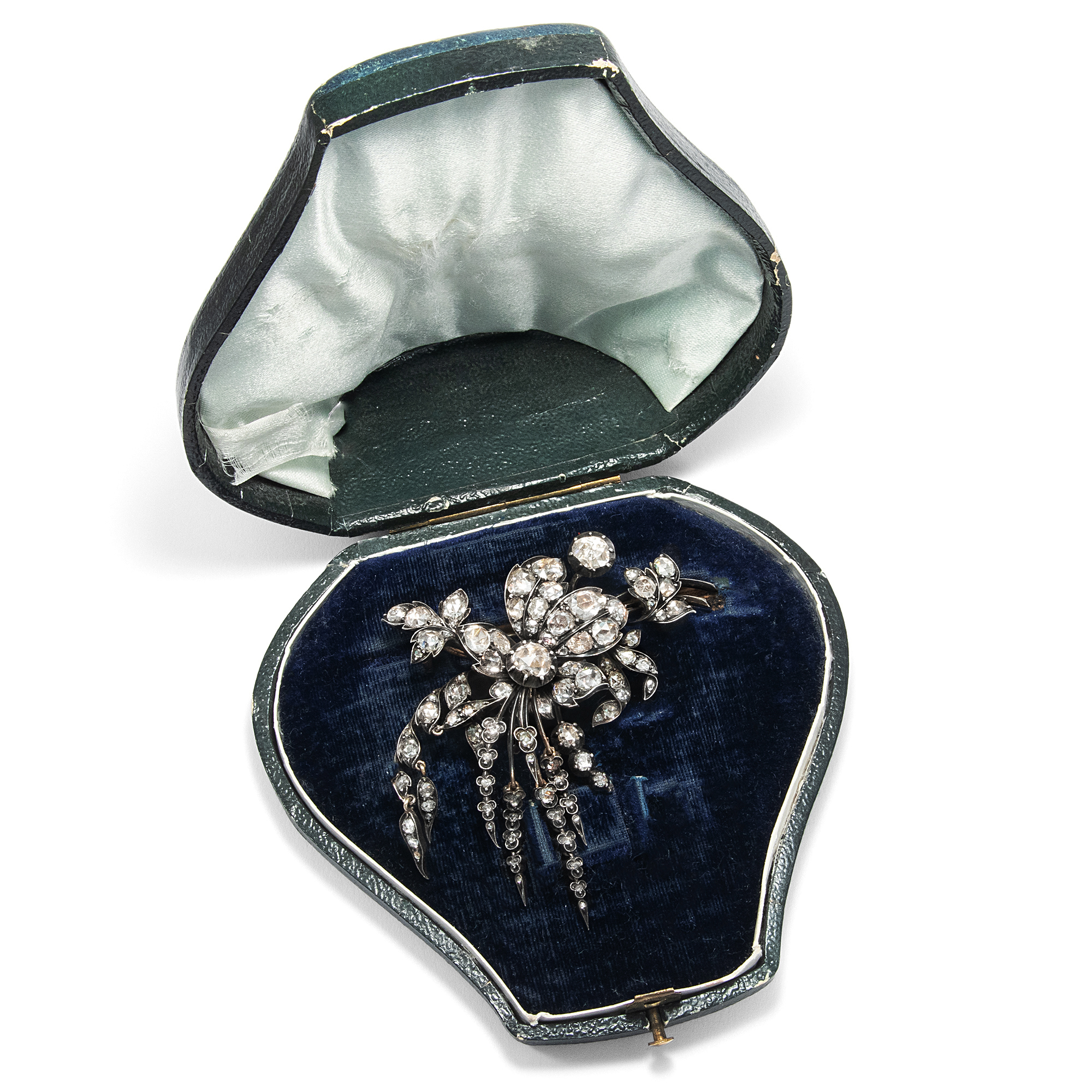 Floral brooch "en pampille" with diamond roses, around 1850