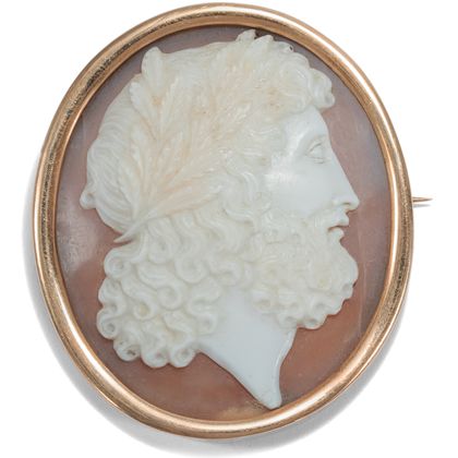 Ausdrucksstarke Gemme in Goldfassung als Brosche: Göttervater Zeus, 1860er Jahre Ausdrucksstarke Gemme in Goldfassung als Brosche: Göttervater Zeus, 1860er Jahre