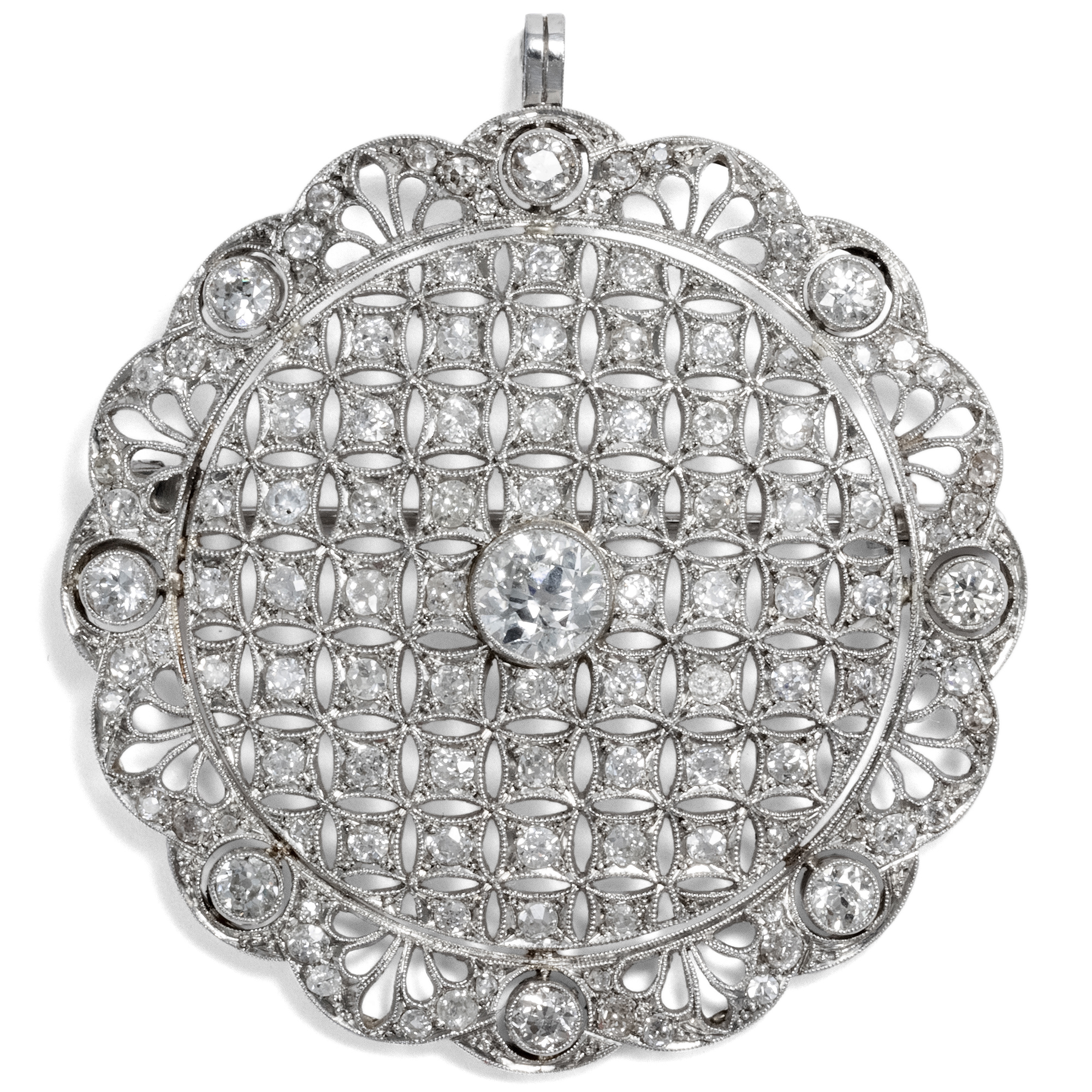 Large Belle Époque Platinum Pendant/Brooch with 4.65 ct Diamonds, ca. 1910