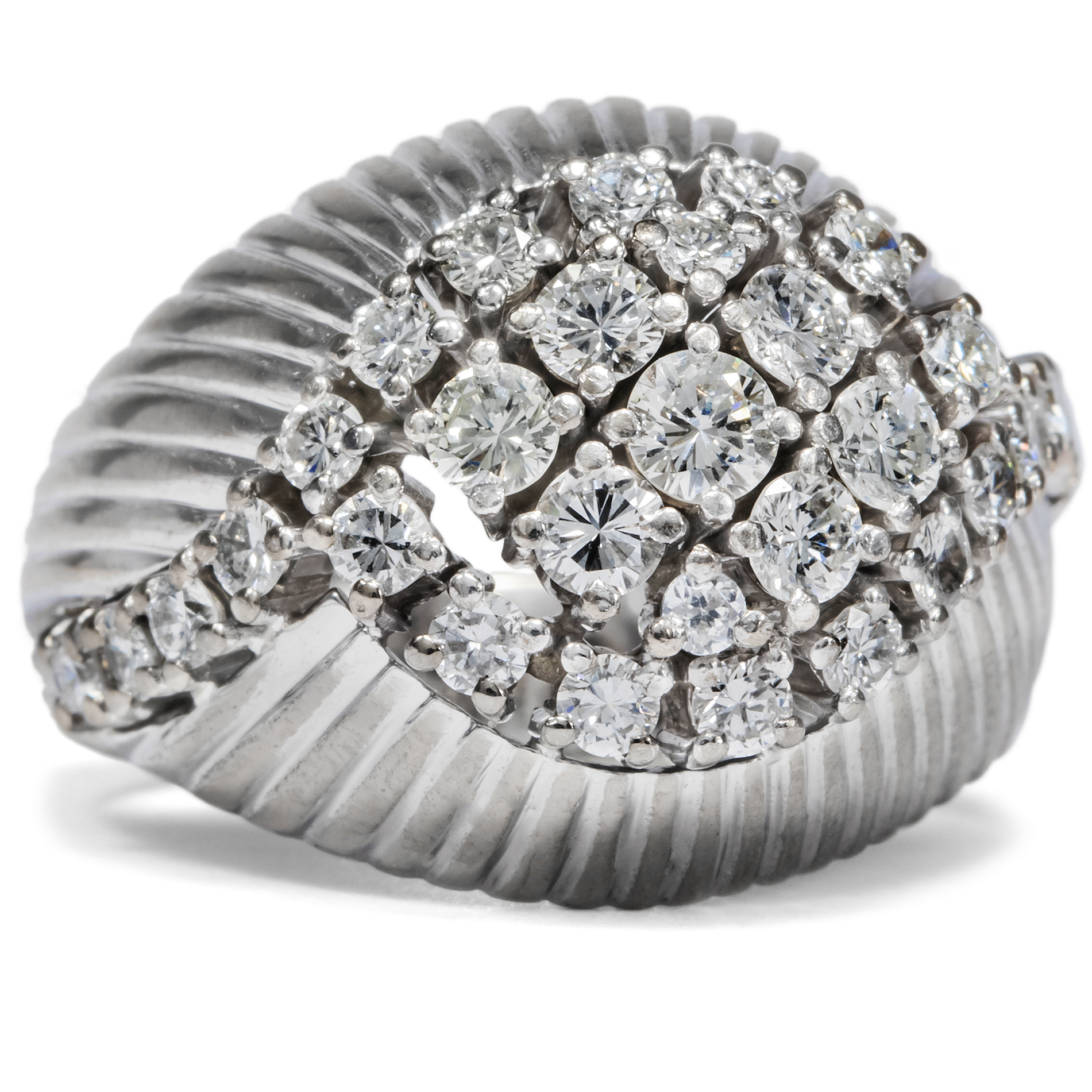 Expressive White Gold Ring With 1.25 ct of Diamonds, ca. 1970