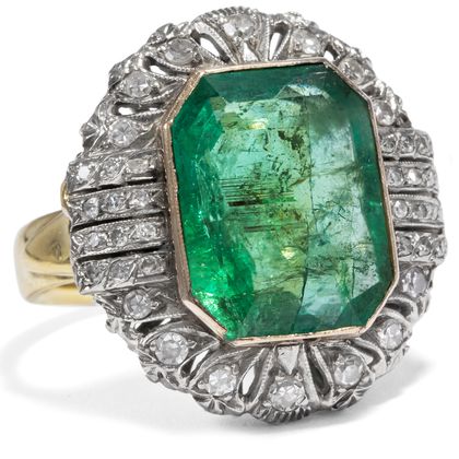 Kostbarer Art Déco-Ring mit Smaragd & Diamanten in Platin, um 1930 Kostbarer Art Déco-Ring mit Smaragd & Diamanten in Platin, um 1930