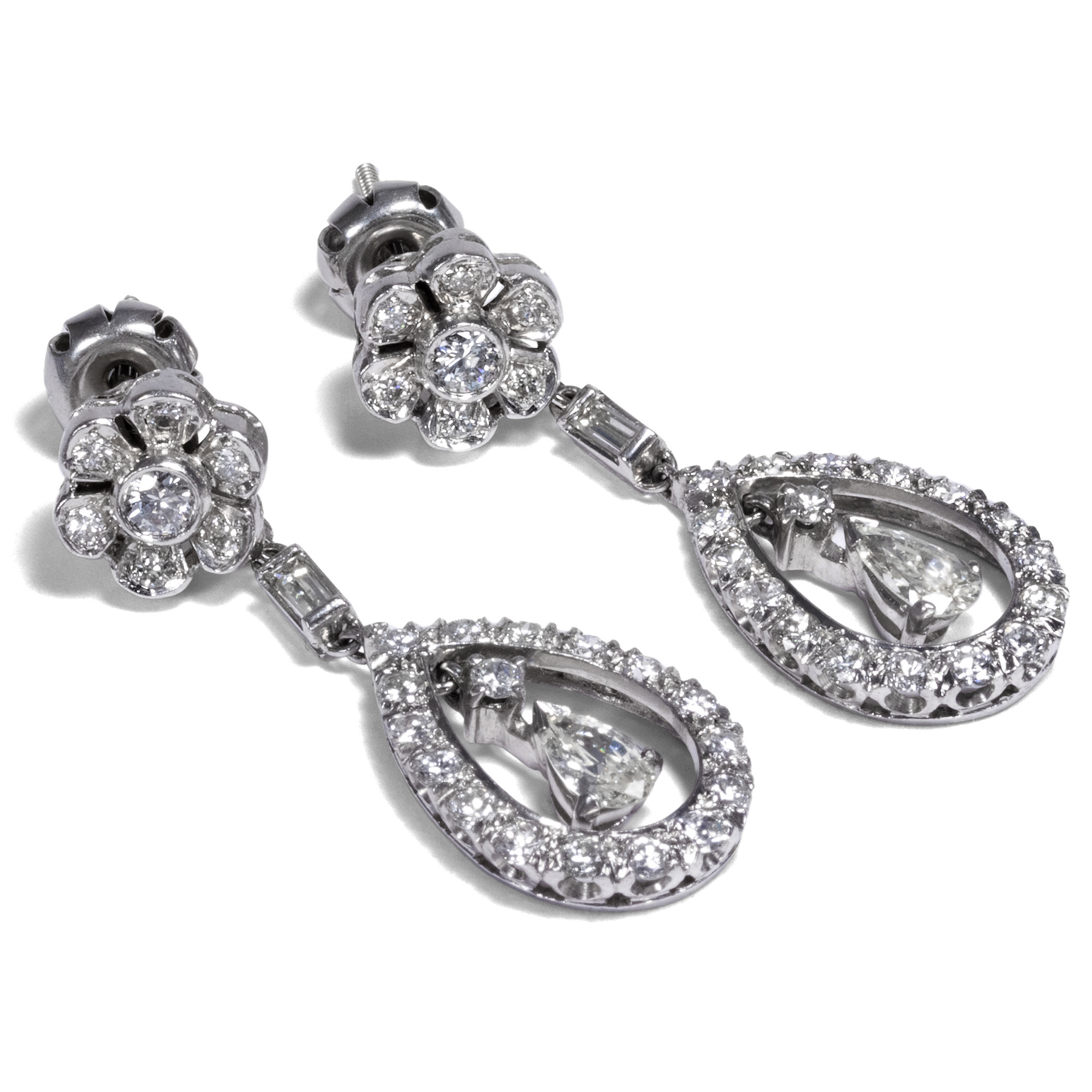 Vintage Earrings With Rich Diamond Setting in Platinum, ca. 2010