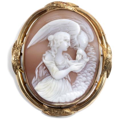 Brooch With Shell Cameo of Hebe Set in Gold, Around 1850 Brooch With Shell Cameo of Hebe Set in Gold, Around 1850