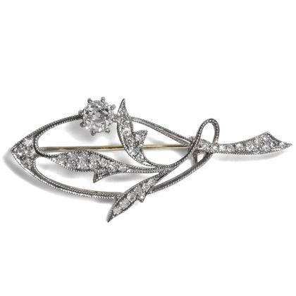 Zarte Brosche mit Diamanten in Gold & Platin, um 1905 Zarte Brosche mit Diamanten in Gold & Platin, um 1905