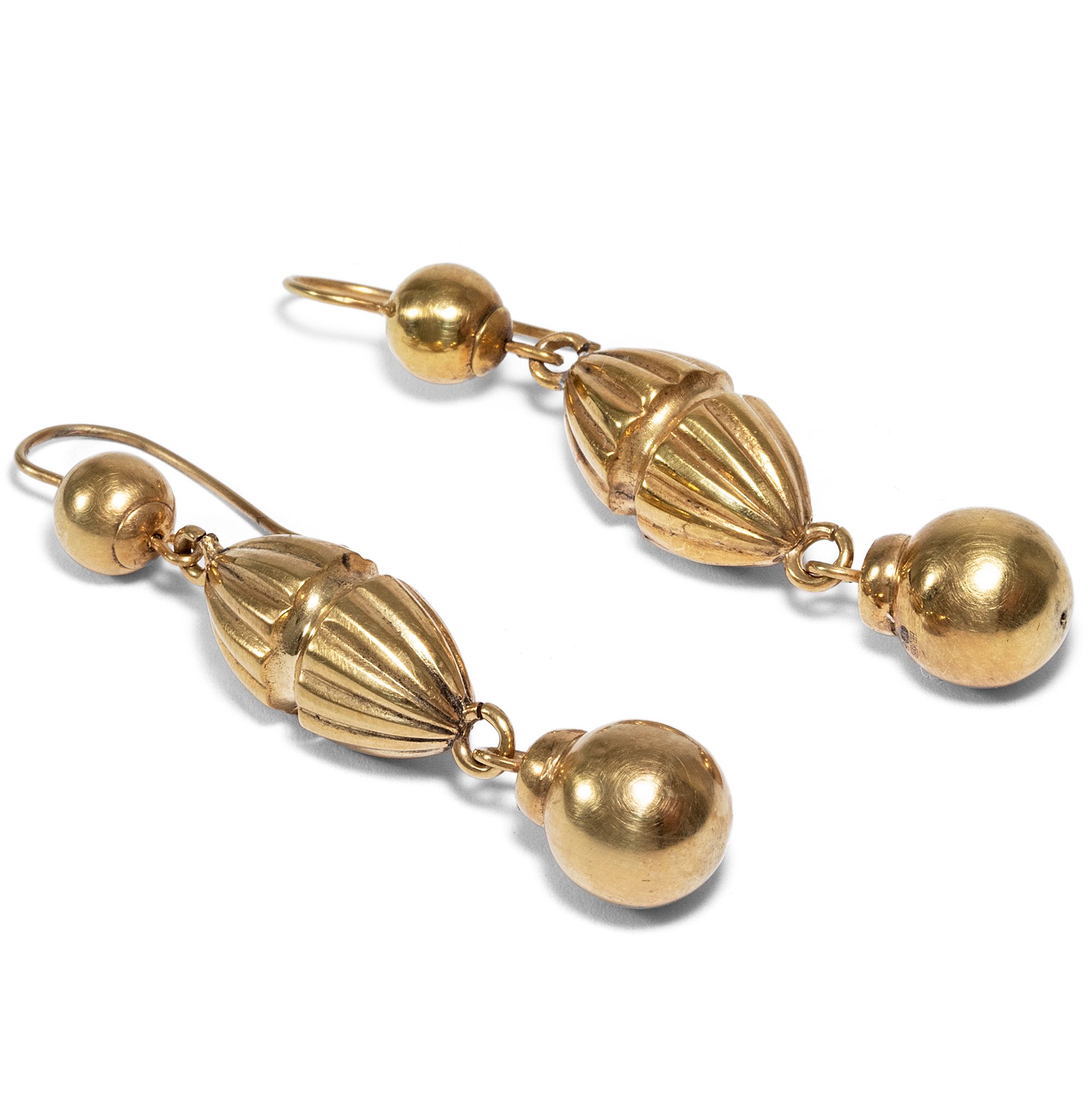 Vintage style deals gold earrings