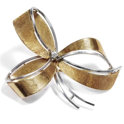 Vintage Schleifenbrosche mit Brillant in Gelb- und Weißgold, Deutschland um 1955 Vintage Schleifenbrosche mit Brillant in Gelb- und Weißgold, Deutschland um 1955