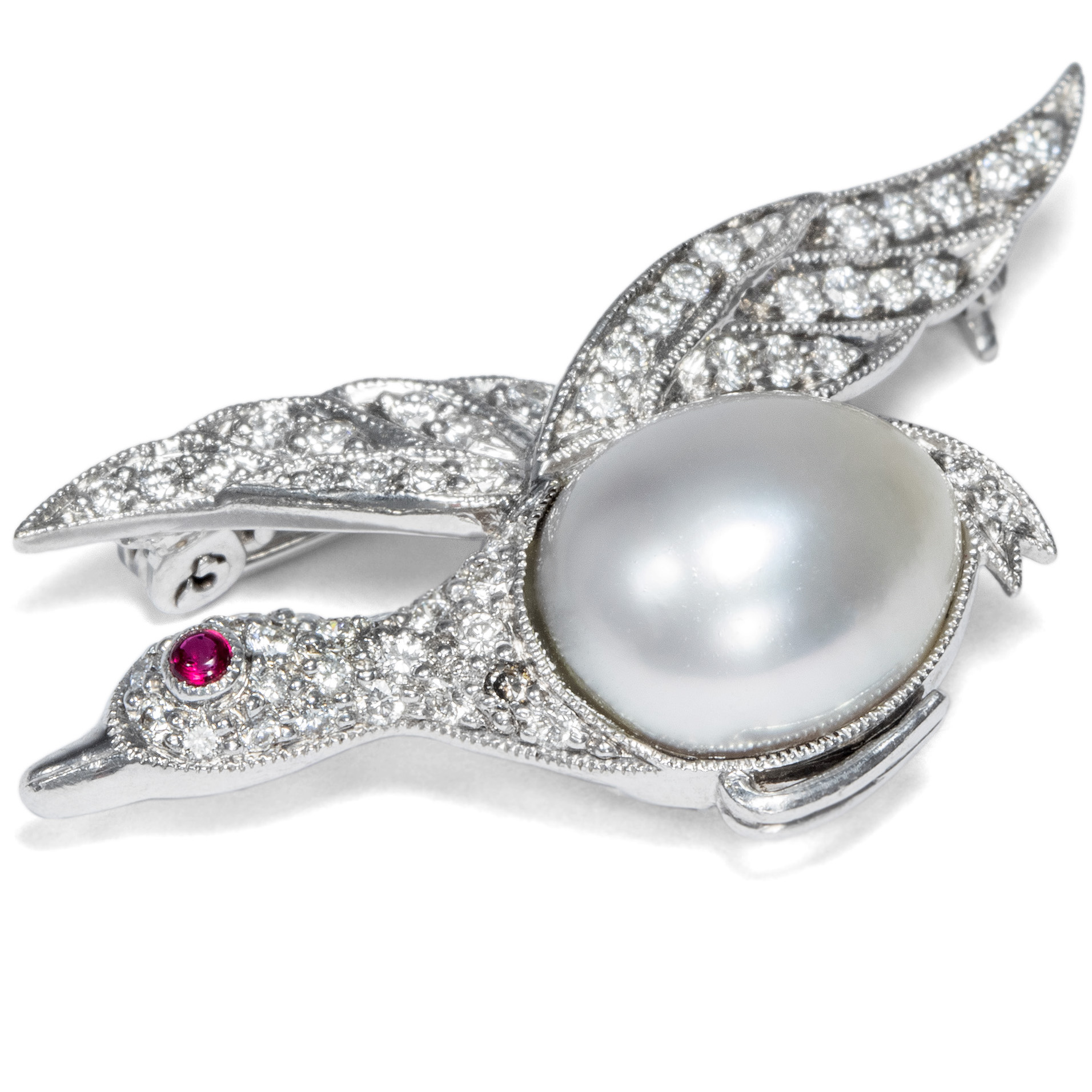 Cute Bird Brooch With Pearl & Diamonds in White Gold, Probably USA, Around 1980