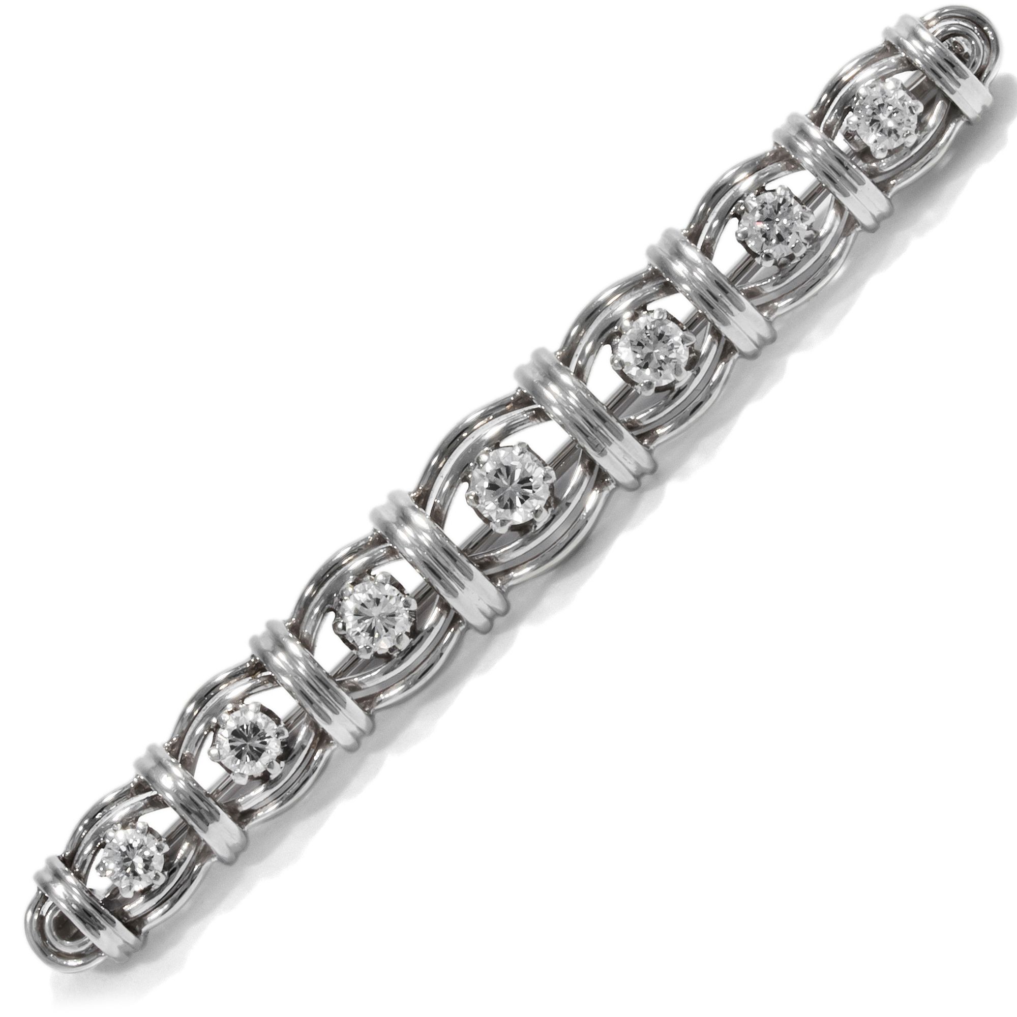 Timeless Vintage Stick Pin With Diamonds in White Gold, Around 1955