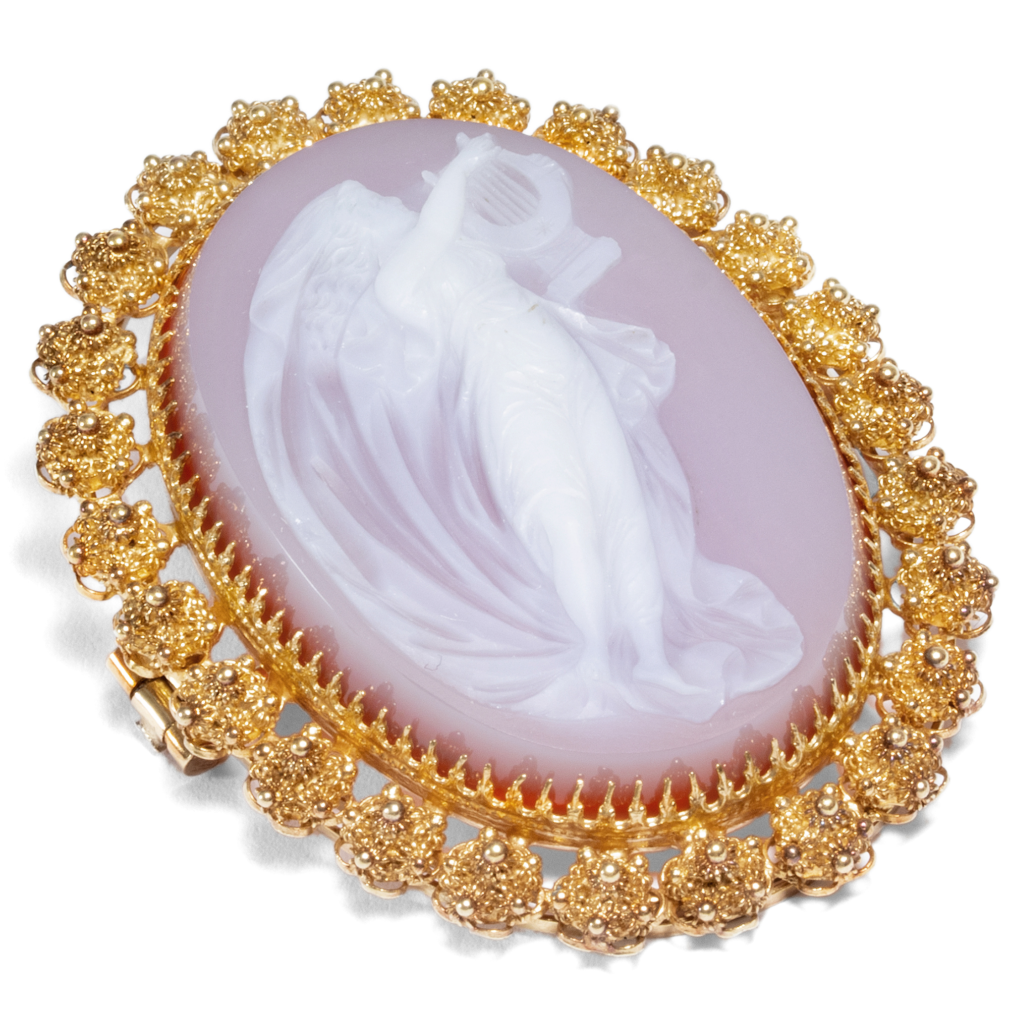 Graceful Layered Agate Cameo in Gold as Pendant & Brooch, c. 1900 & Later