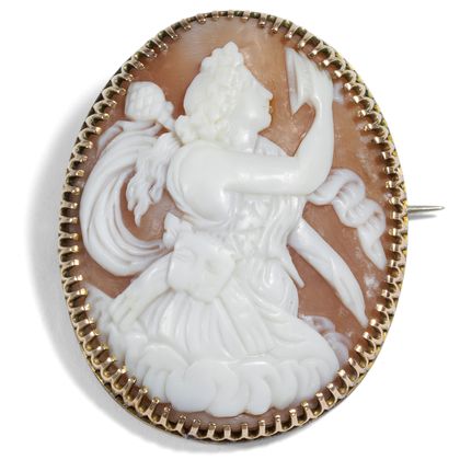 Antique brooch with the shell of a bacchante gold, around 1880 Antique brooch with the shell of a bacchante gold, around 1880