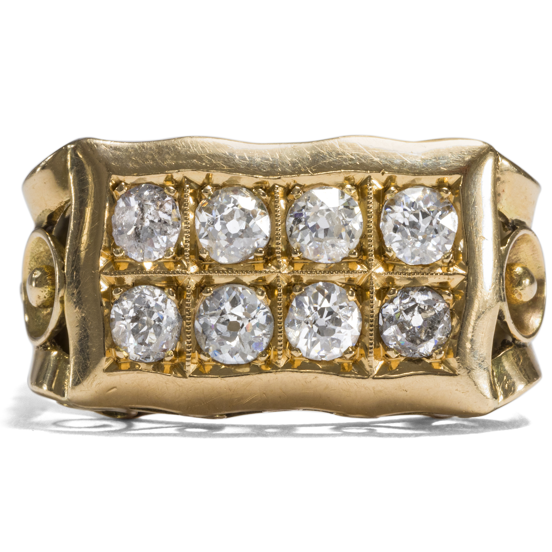 Elegant Retro Ring With Diamonds in Gold, Around 1940