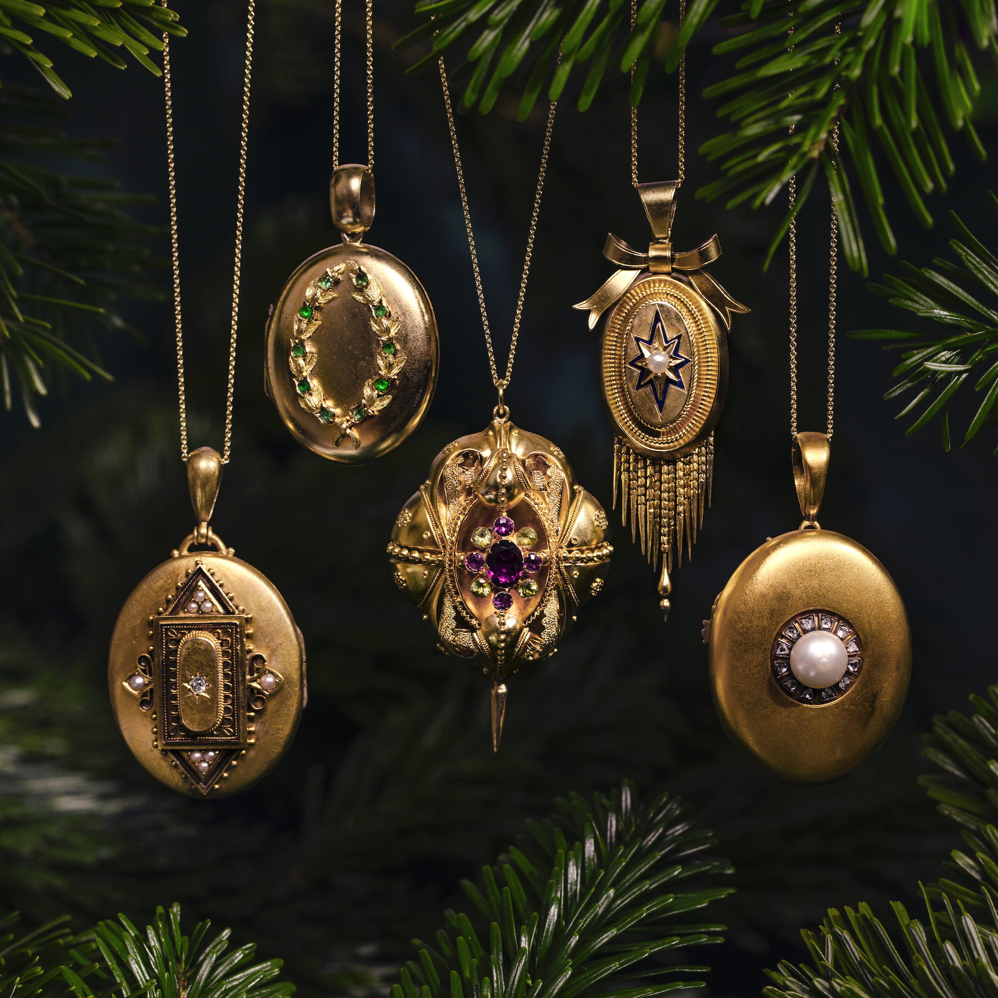 Victorian Medallion Pendant With Pearl & Blue Enamel on Gold, ca. 1875