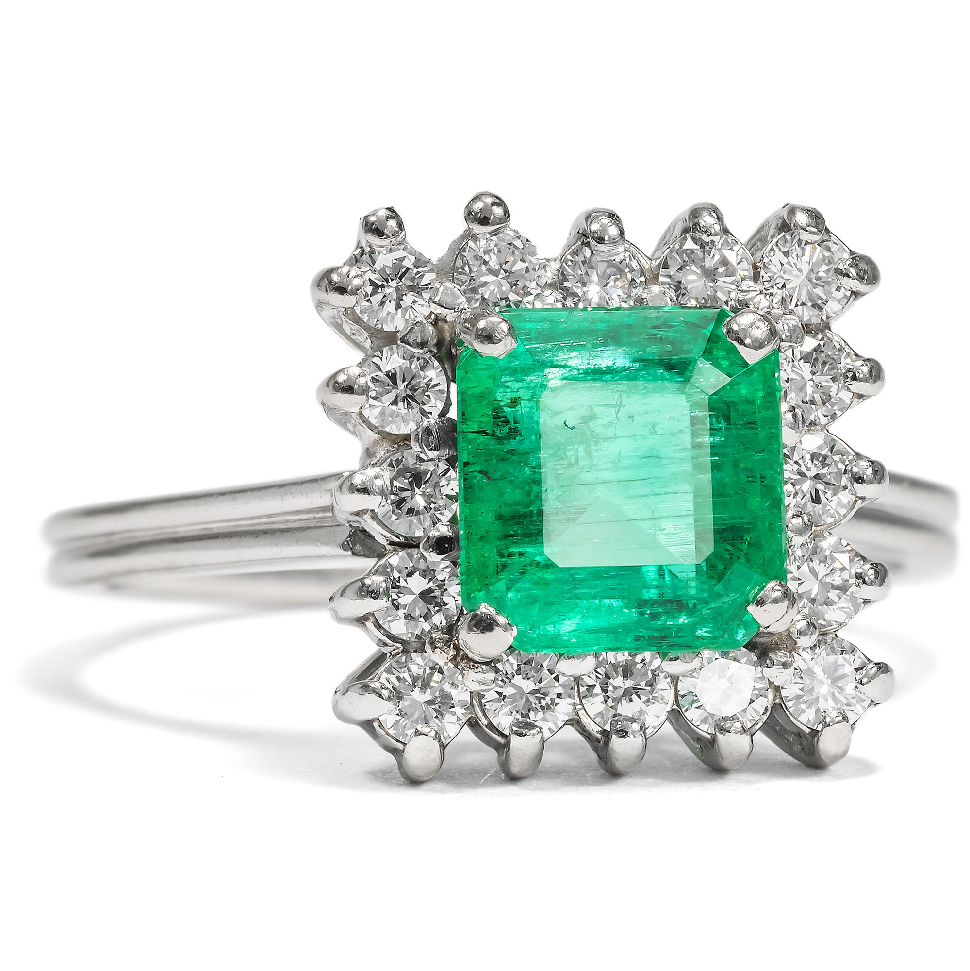 Vintage Ring with Colombian Emerald & Diamonds, c. 1970