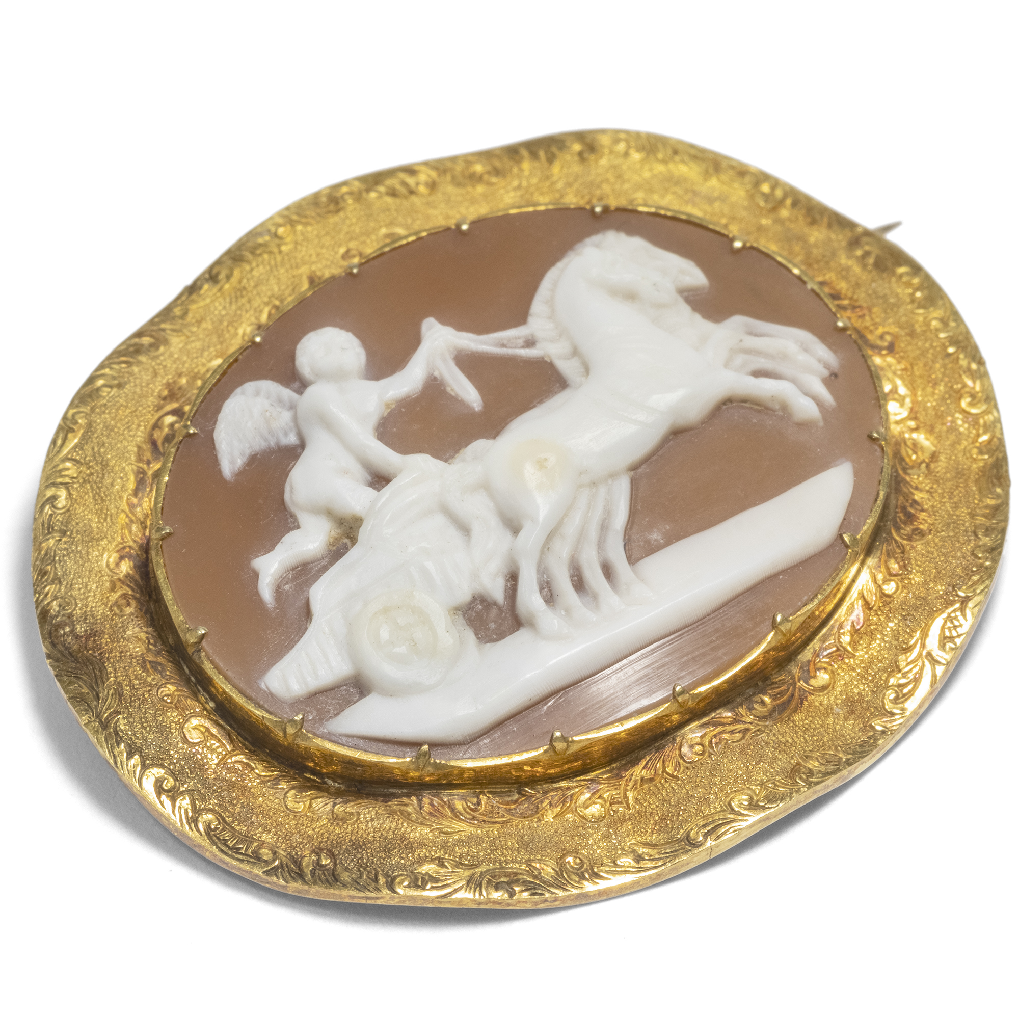 Unusual shell cameo in gold setting, ca. 1850