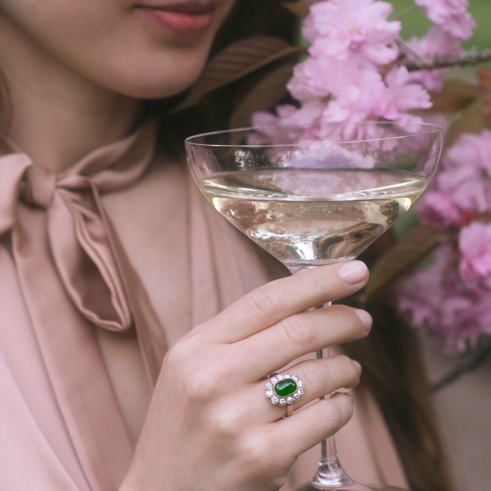 Wonderful Antique Entourage Ring With Jadeite & Diamonds in Gold, China ca. 1920