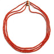 Summer Delights • Antique Coral Necklace in Three Rows, Italy Around 1900 • Hofer  Antikschmuck