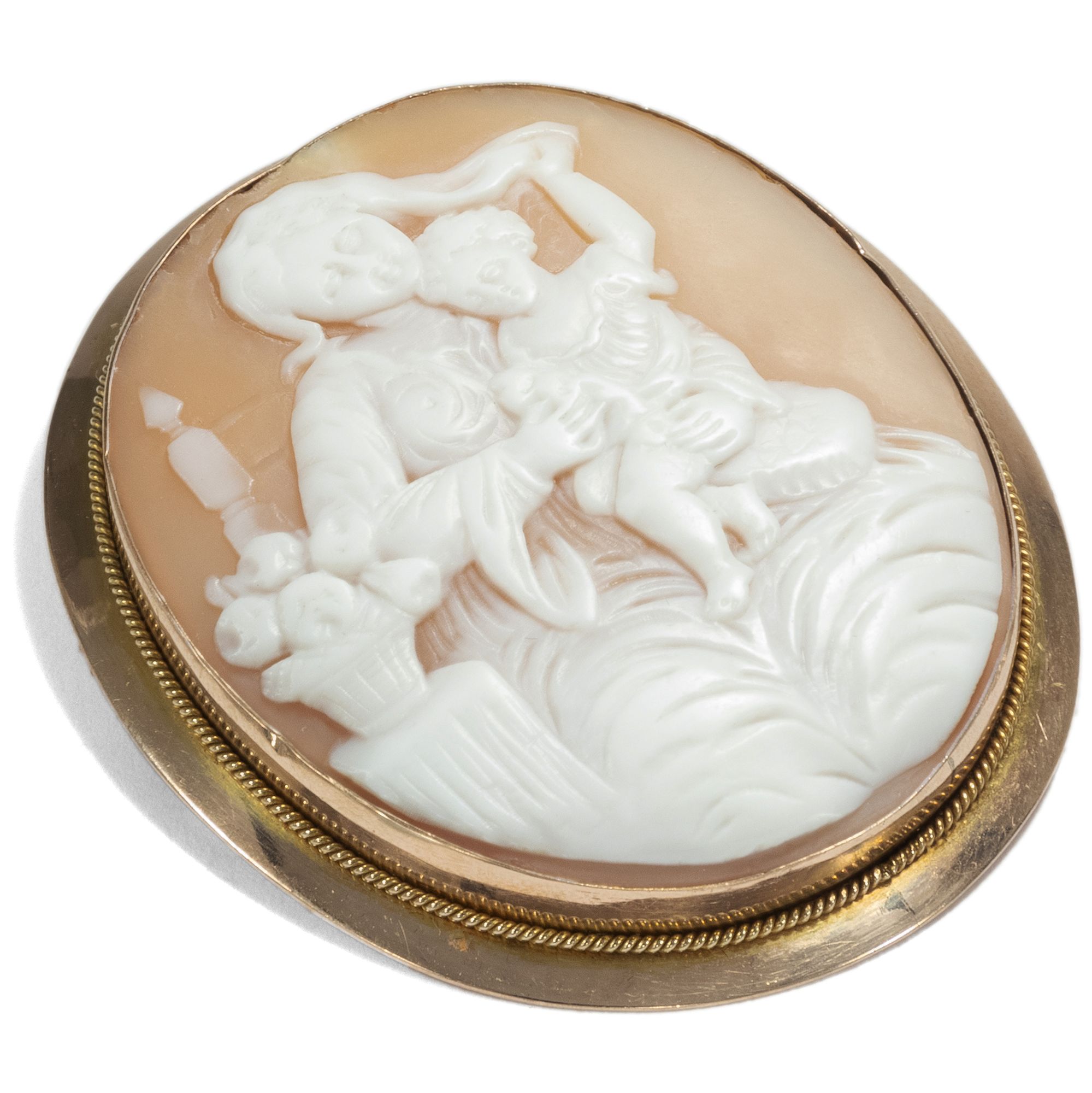 Antique Brooch With Shell Cameo After Pierre Mignard, Italy & Great Britain Around 1870