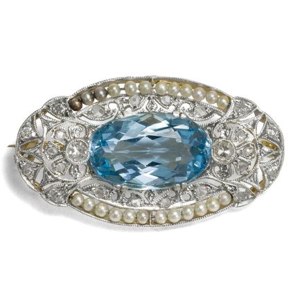Elegante Brosche des Art Déco mit Aquamarin, Perlen & Diamanten, um 1920 Elegante Brosche des Art Déco mit Aquamarin, Perlen & Diamanten, um 1920