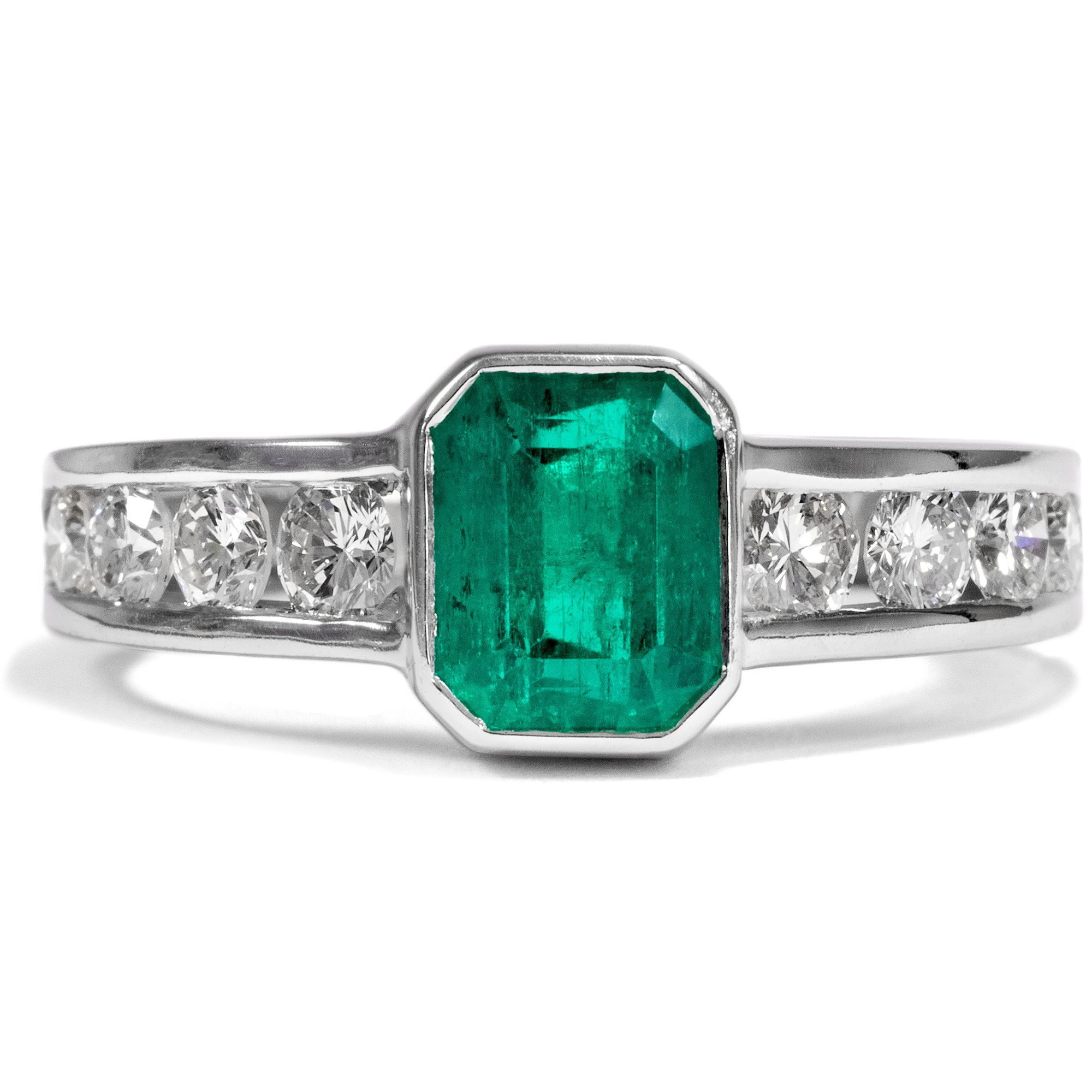 Expressive Vintage Ring With Emerald & Diamonds, ca. 1990