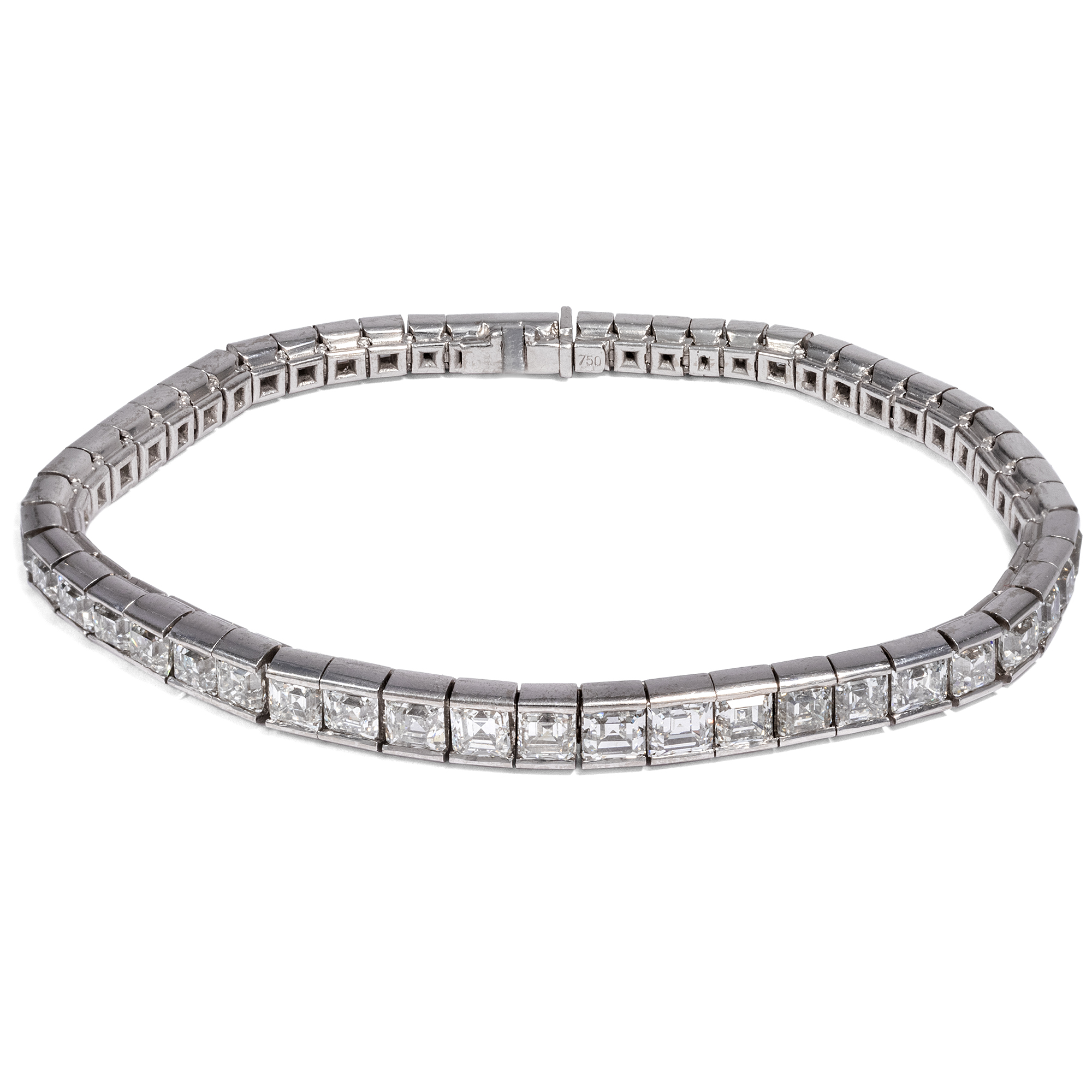 First Class Rivière Bracelet With 10.91 ct Asscher Cut Diamonds, ca. 2010