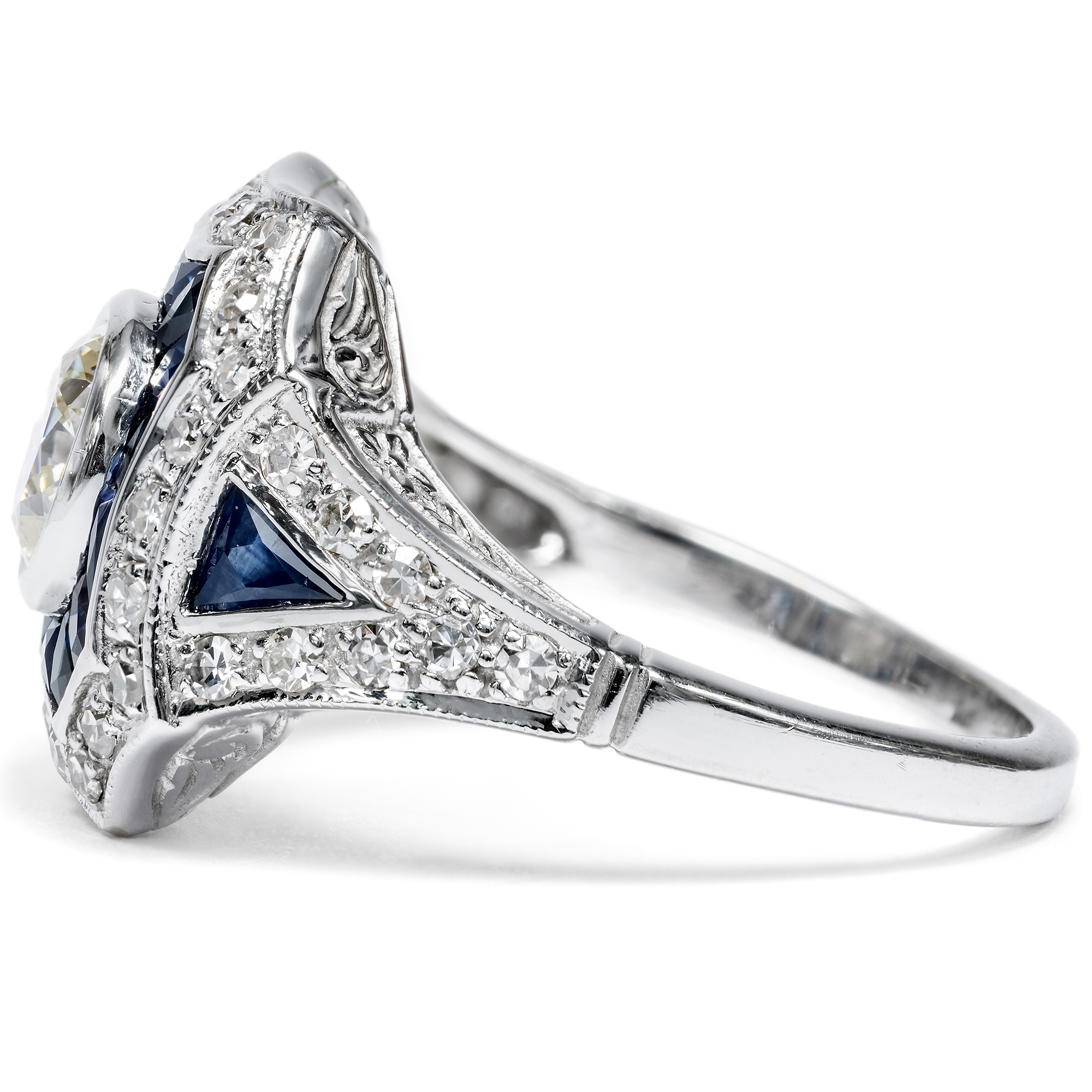 Vintage Ring with Diamonds and Sapphires in White Gold, USA, c. 2010 Vintage Ring with Diamonds and Sapphires in White Gold, USA, c. 2010