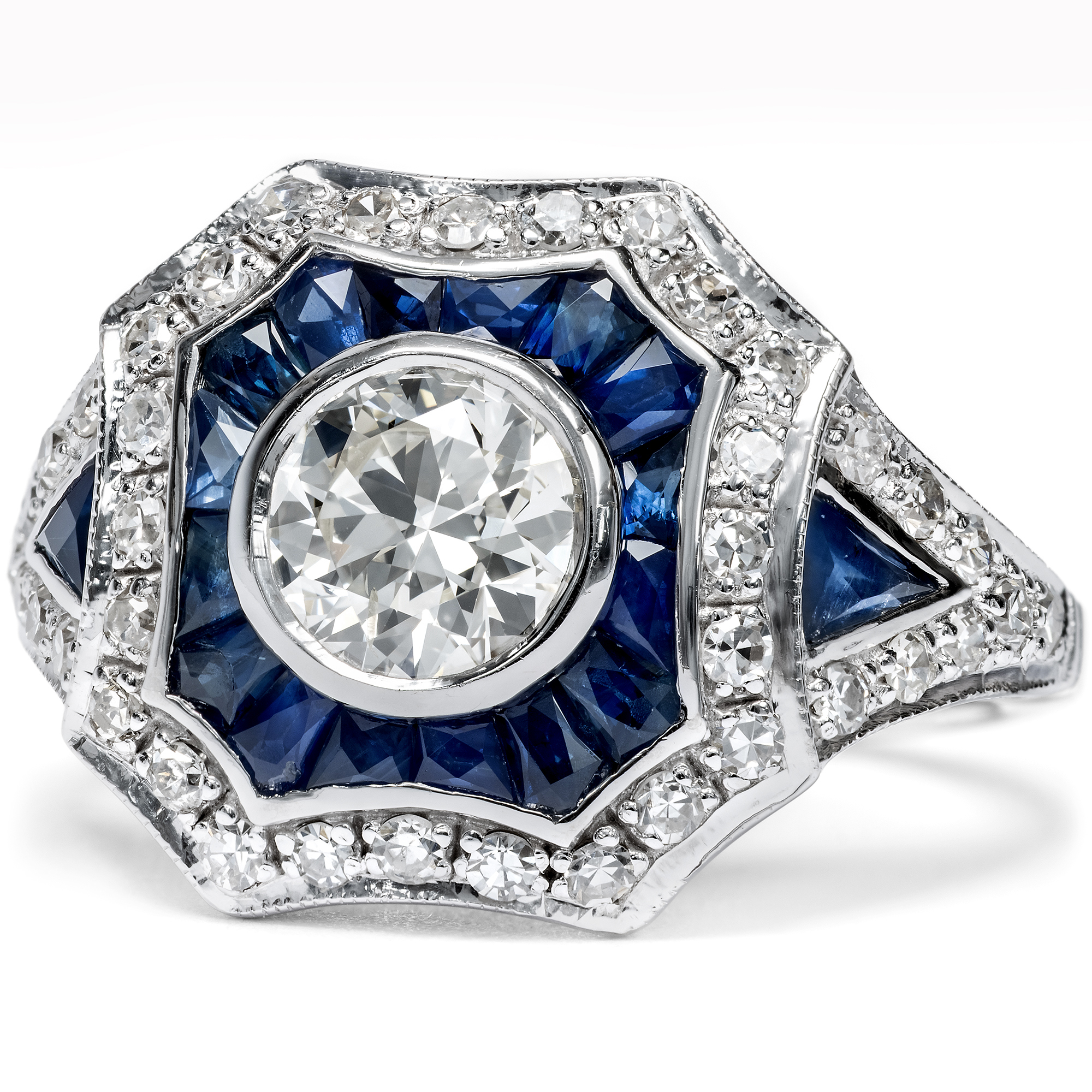 Vintage Ring with Diamonds and Sapphires in White Gold, USA, c. 2010 Vintage Ring with Diamonds and Sapphires in White Gold, USA, c. 2010