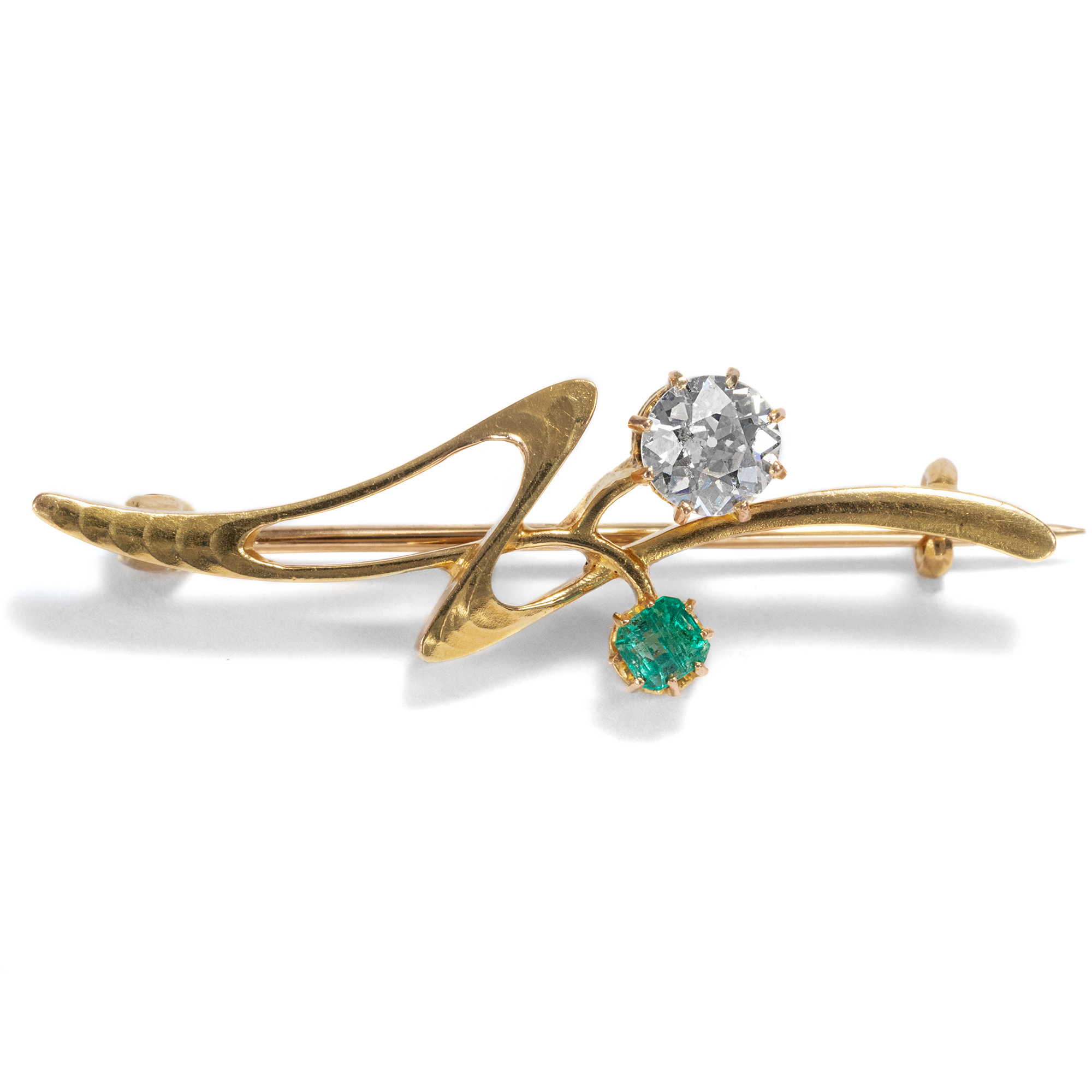 Art Nouveau Brooch With Emerald & Diamond In Gold, ca. 1905