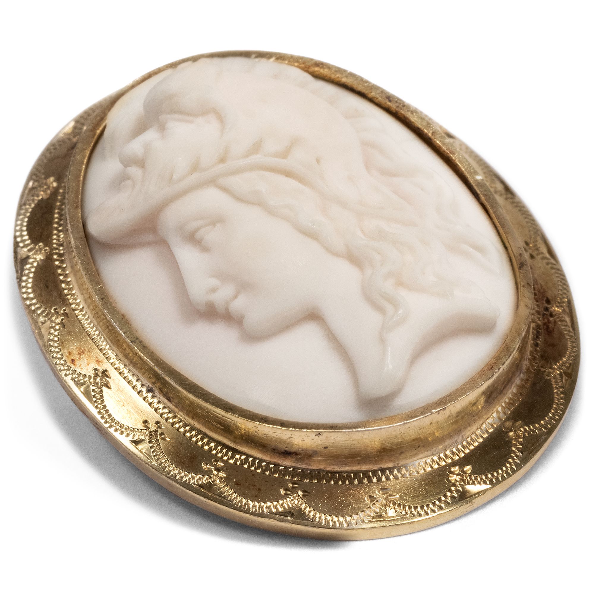 Antique Brooch With Conch Cameo of the Minerva in Gilt Silver Setting, ca. 1865