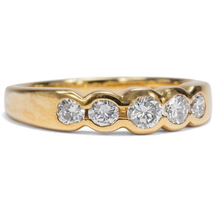 Fünf funkelnde Diamanten in feinem vintage Goldring, Deutschland um 1995 Fünf funkelnde Diamanten in feinem vintage Goldring, Deutschland um 1995