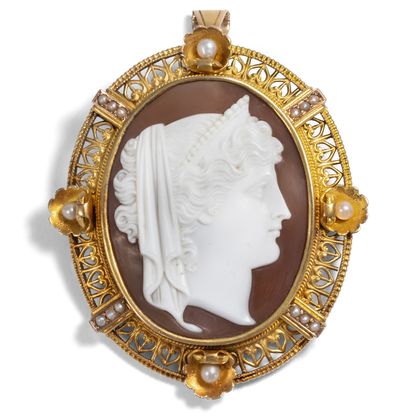 Antique Pendant with a Shell Cameo of Hera, ca. 1880 Antique Pendant with a Shell Cameo of Hera, ca. 1880