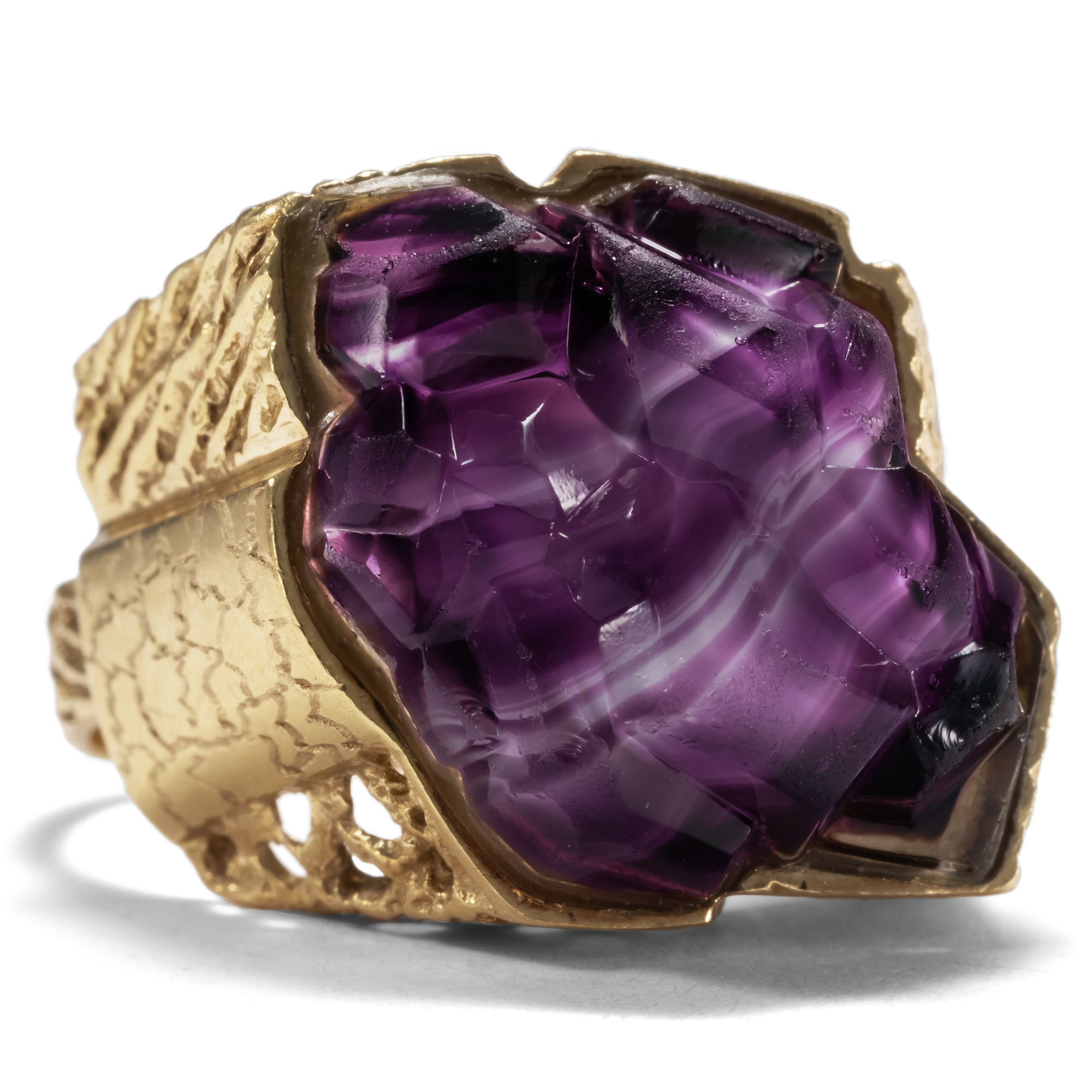 Ungewöhnlicher vintage Ring mit violettem Glas in Gold, um 1965