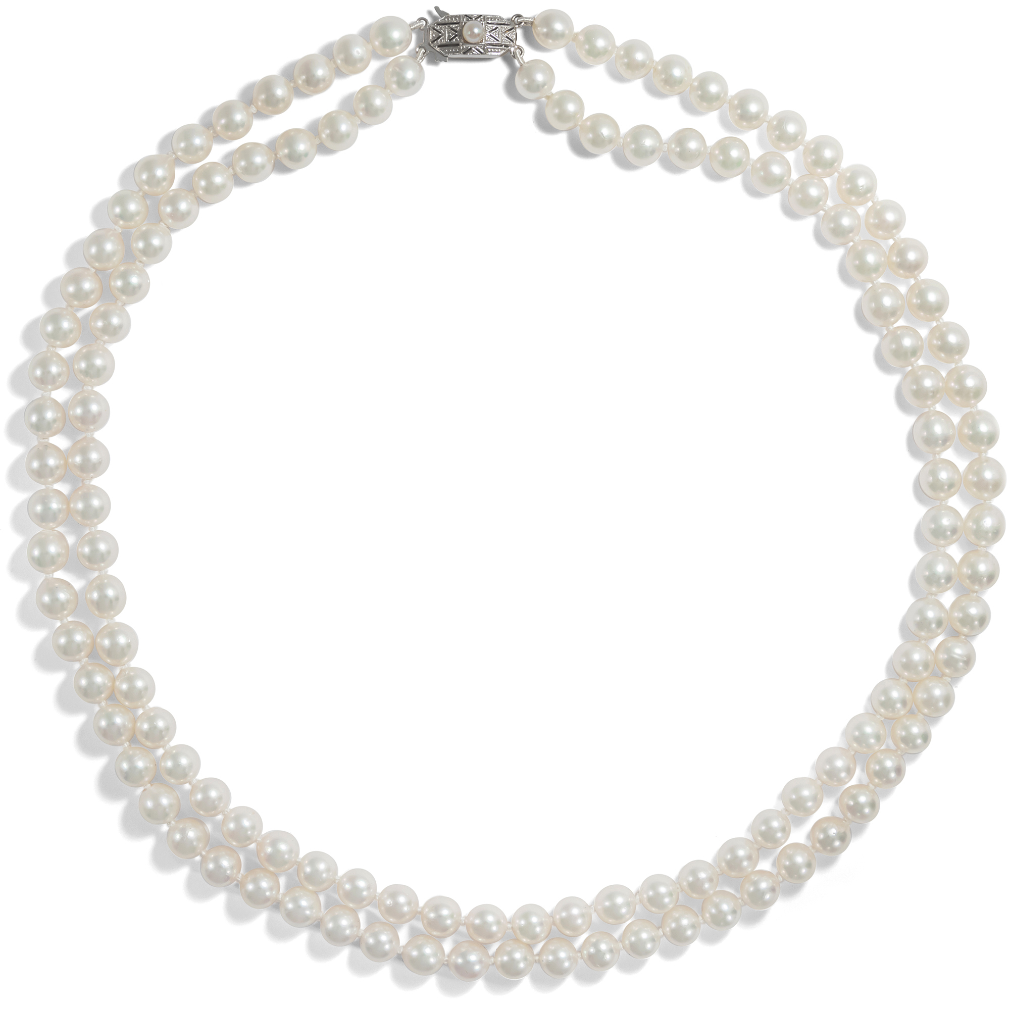 Quality Pearl Necklace With Art Deco Clasp Of Gold And White Gold, ca. 1940