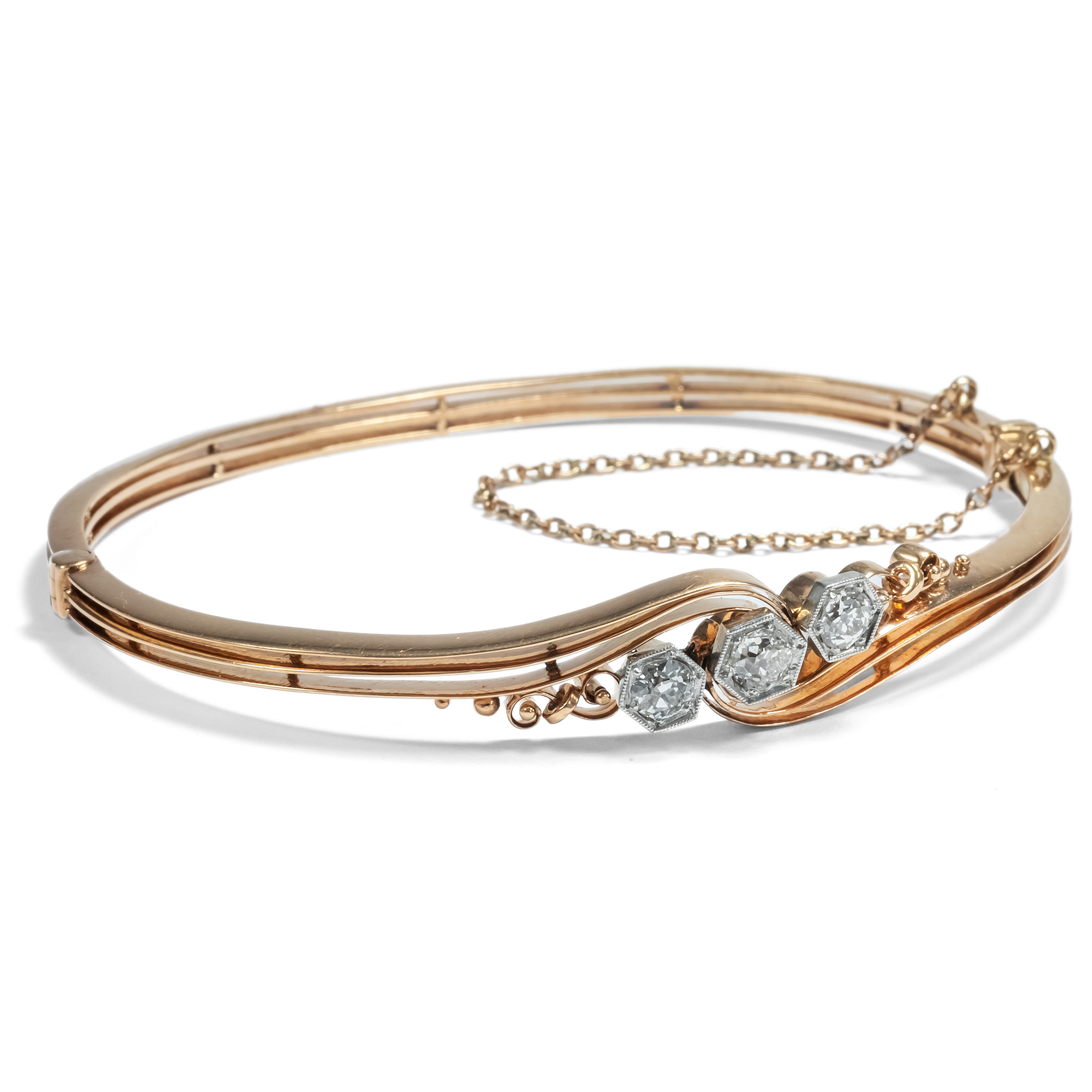 Eleganter antiker Armreif mit Diamanten in Rotgold, um 1895 Eleganter antiker Armreif mit Diamanten in Rotgold, um 1895