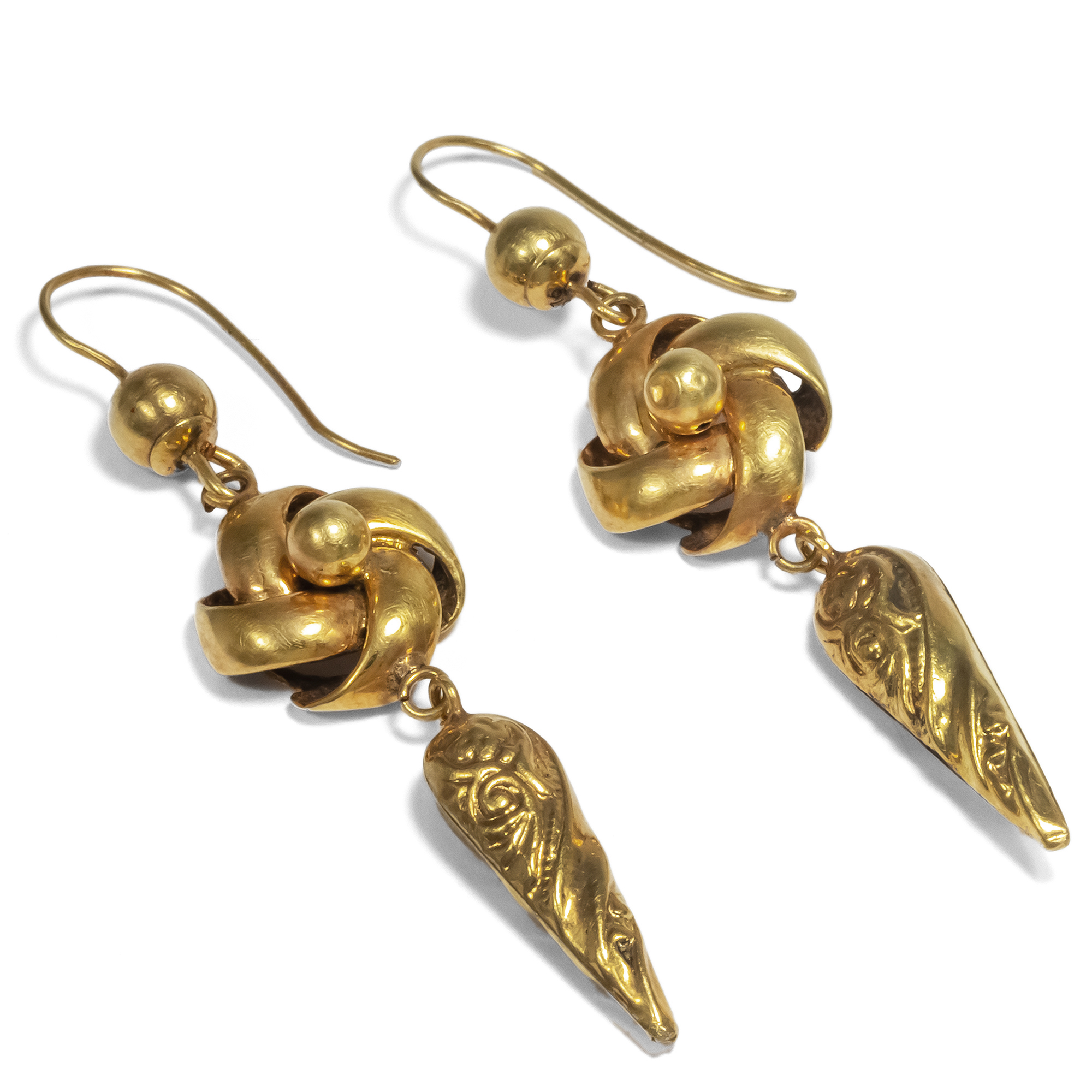 Antike Gold-Ohrringe mit Liebesknotenmotiv, England um 1875 Antike Gold-Ohrringe mit Liebesknotenmotiv, England um 1875