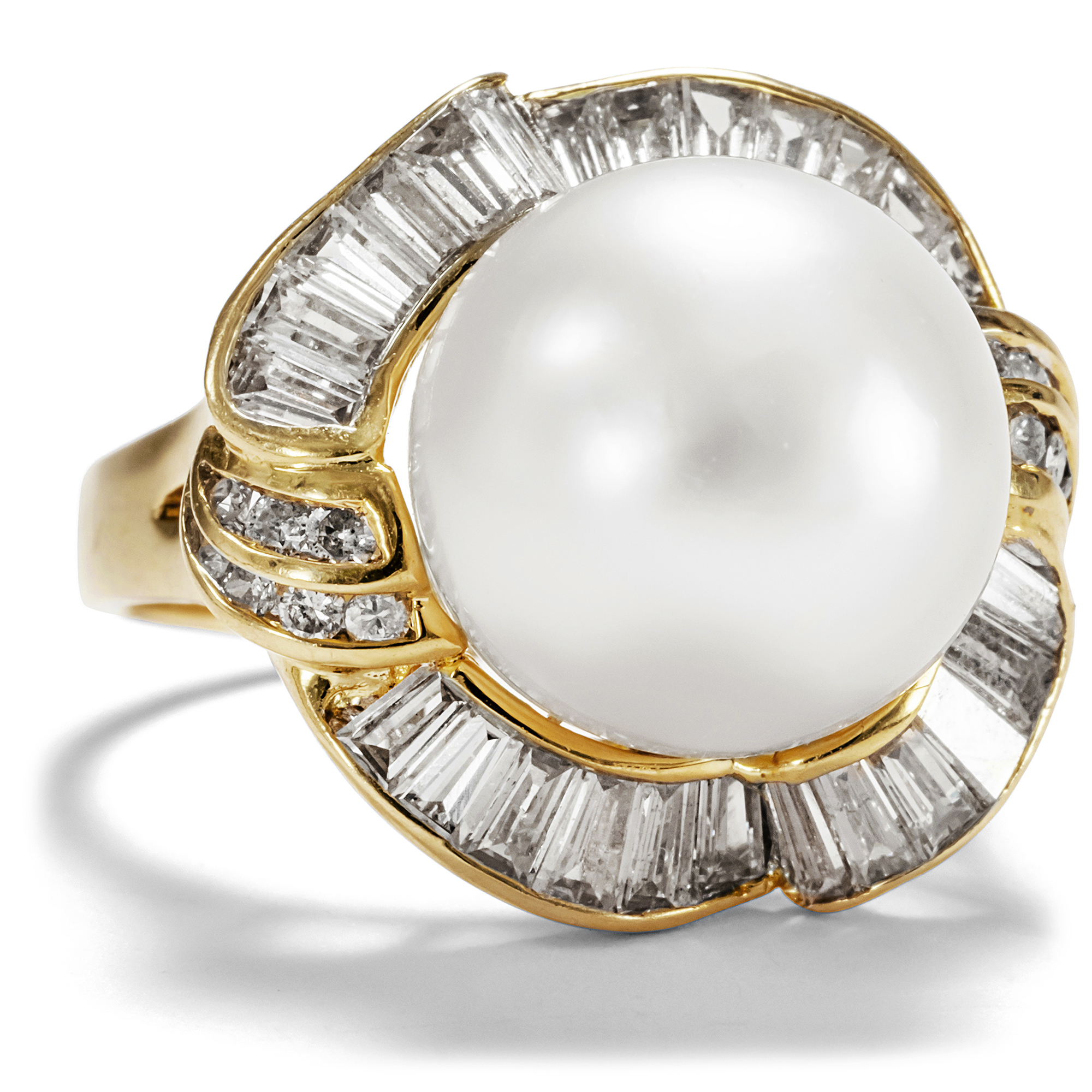 Magnificent Vintage Gold Ring With Diamonds & South Sea Pearl, Germany Circa 1985