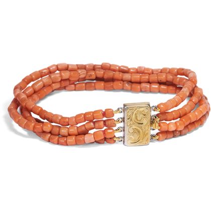 Armband aus italienischer Lachs-Koralle in vier Reihen, um 1890/2022 Armband aus italienischer Lachs-Koralle in vier Reihen, um 1890/2022