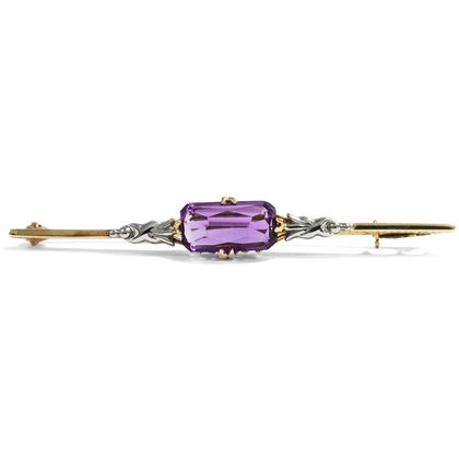 Elegante Art Déco Brosche mit Amethyst in Gold & Platin, um 1925 Elegante Art Déco Brosche mit Amethyst in Gold & Platin, um 1925