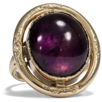 Antiker Ring mit Amethyst aus einer antiken Brosche, um 1890 & später Antiker Ring mit Amethyst aus einer antiken Brosche, um 1890 & später