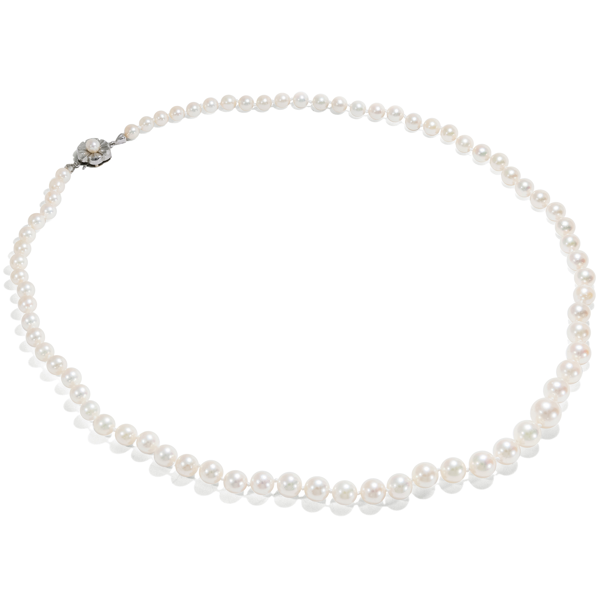 Classic Necklace From Cultured Pearls, Germany ca. 1970