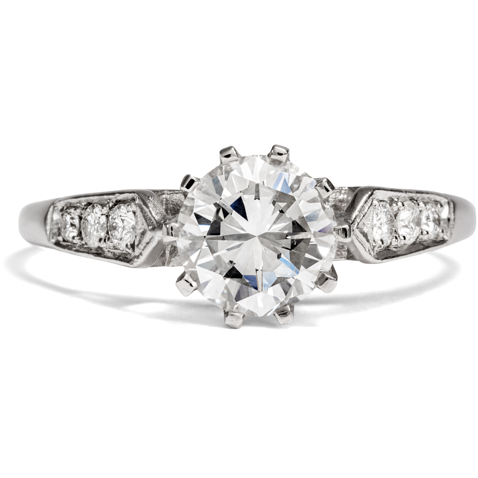 Classic Diamond Solitaire Ring with 1.18 ct Vintage Brilliant set in Platinum, Circa 1980/2022