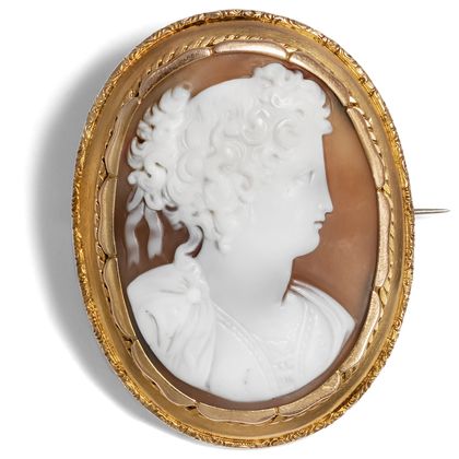 Antike Brosche mit Kamee der Berenike in Gold, um 1860 Antike Brosche mit Kamee der Berenike in Gold, um 1860