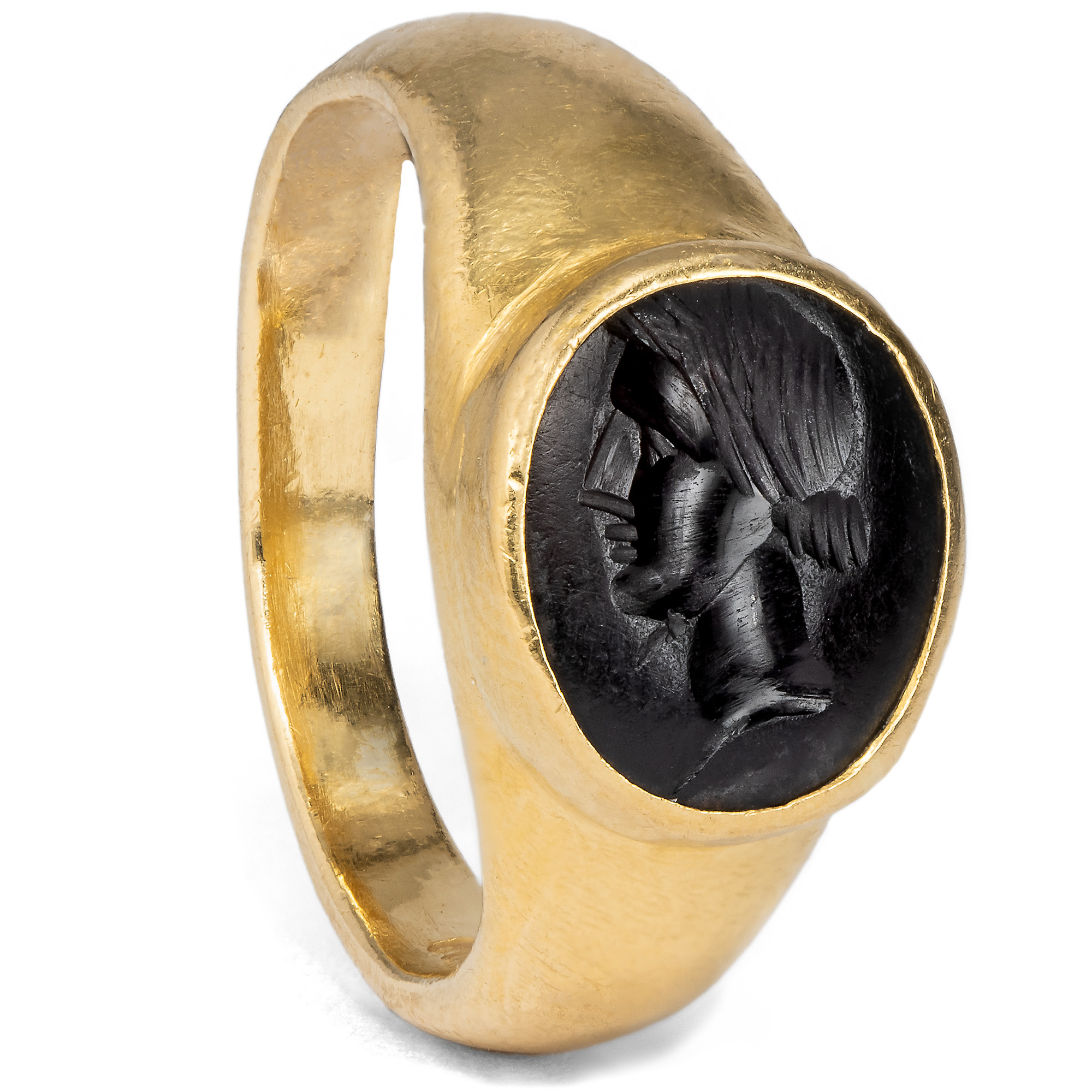 Modern Gold Ring with Ancient Roman Intaglio of the 2nd Century AD