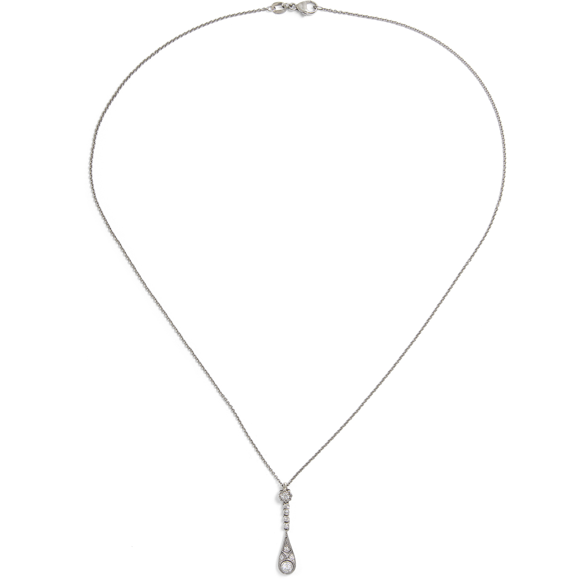 Antiker Art Déco Anhänger mit Diamanten in Platin, um 1930 Antiker Art Déco Anhänger mit Diamanten in Platin, um 1930