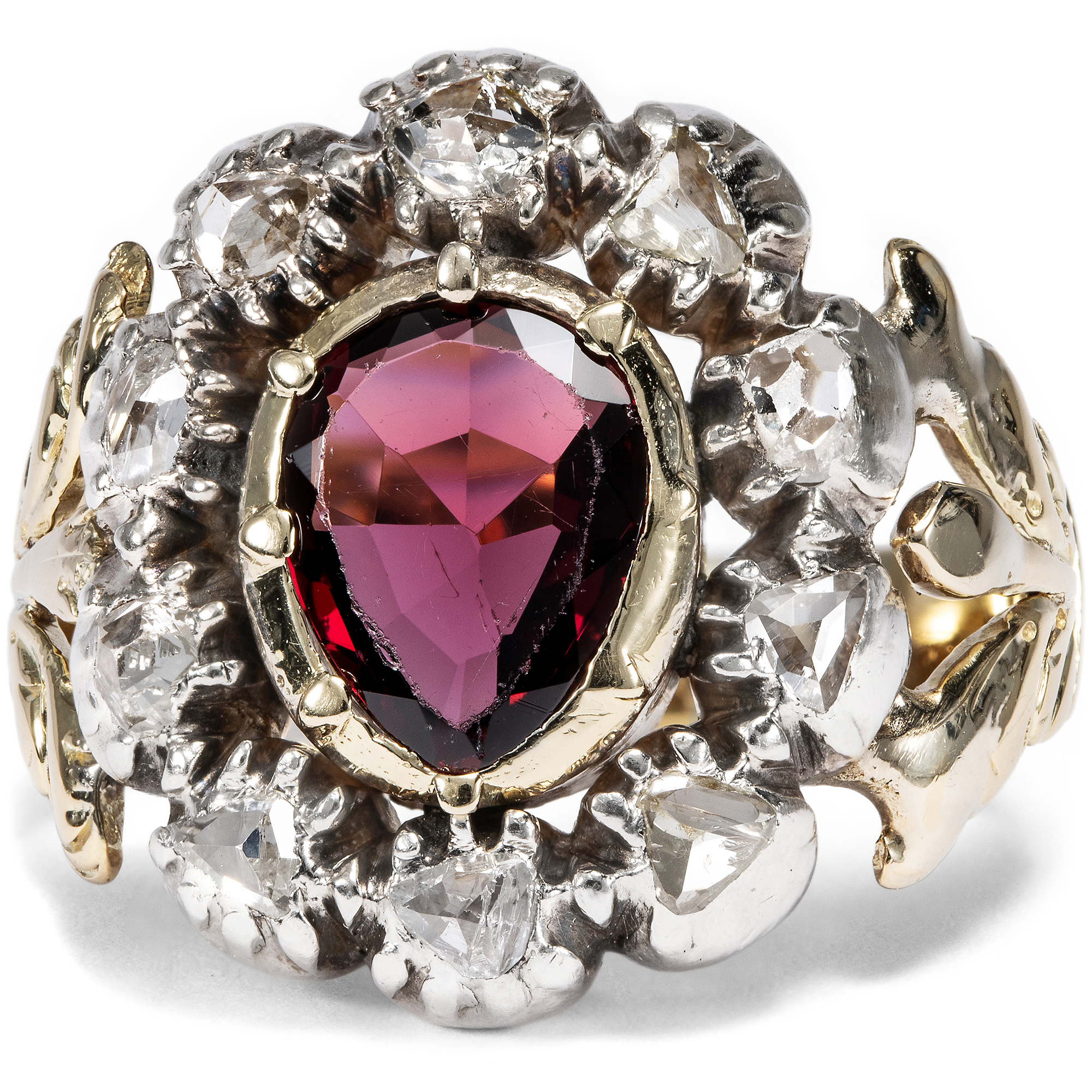 Antiker Ring aus Gold & Silber mit Diamanten & Granat, um 1880 Antiker Ring aus Gold & Silber mit Diamanten & Granat, um 1880