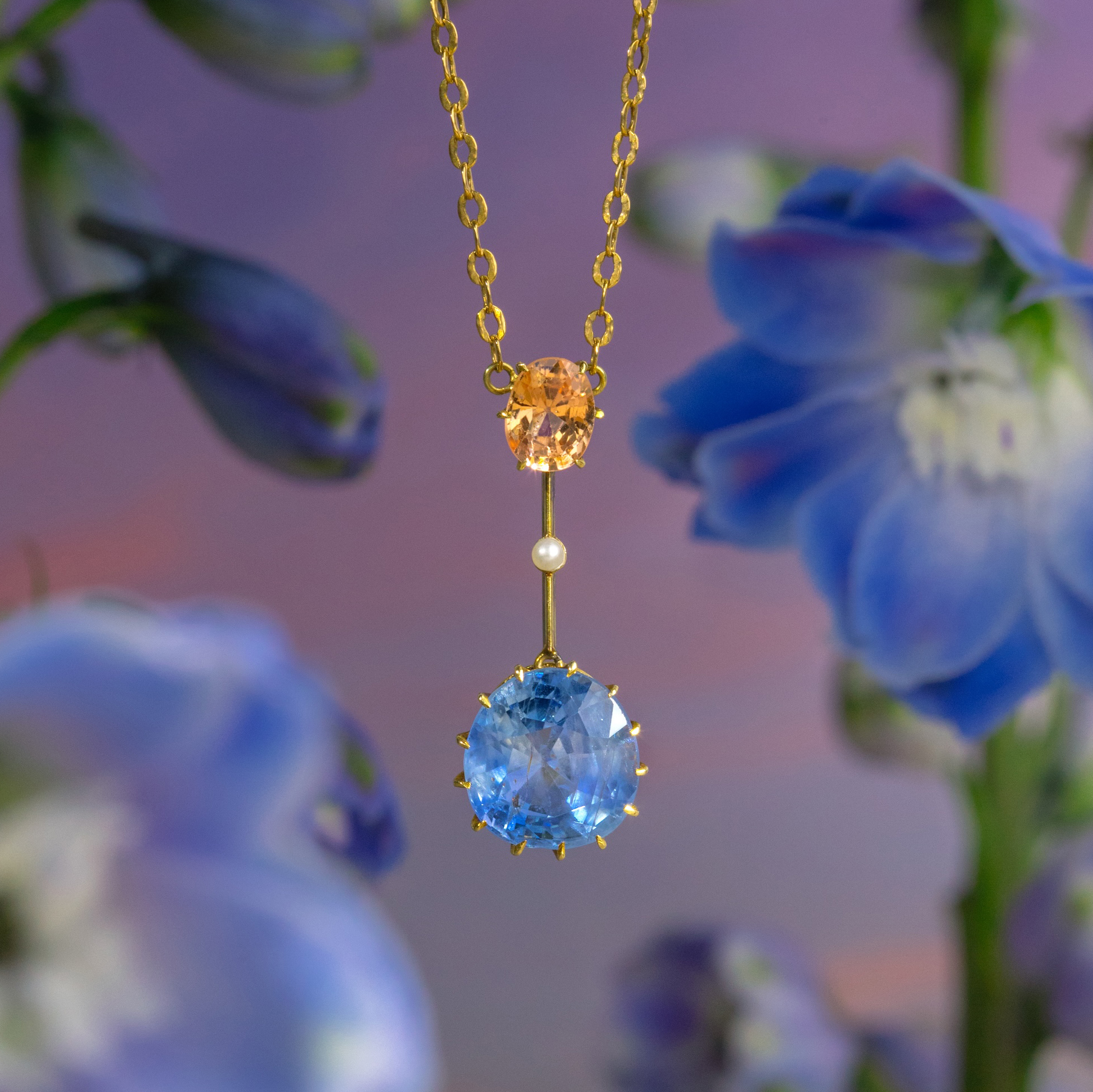 Ungewöhnliches Collier mit Padparadscha & blauem Saphir, um 1890 & später